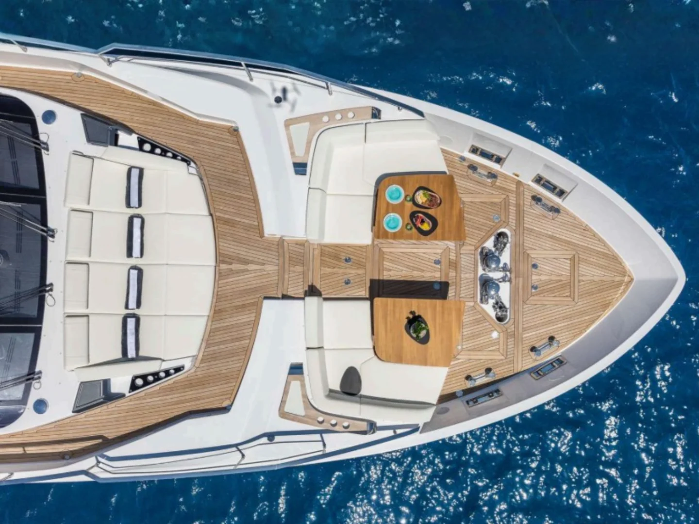 NAILU + | Ferretti 1000 - Photo 25