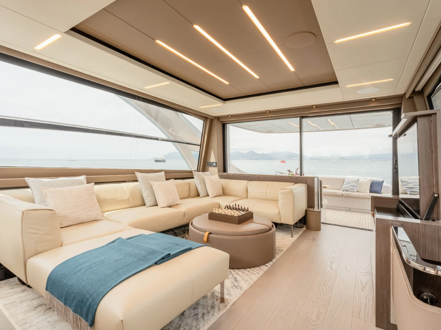 CHERRY | Pershing 8X - Photo 22