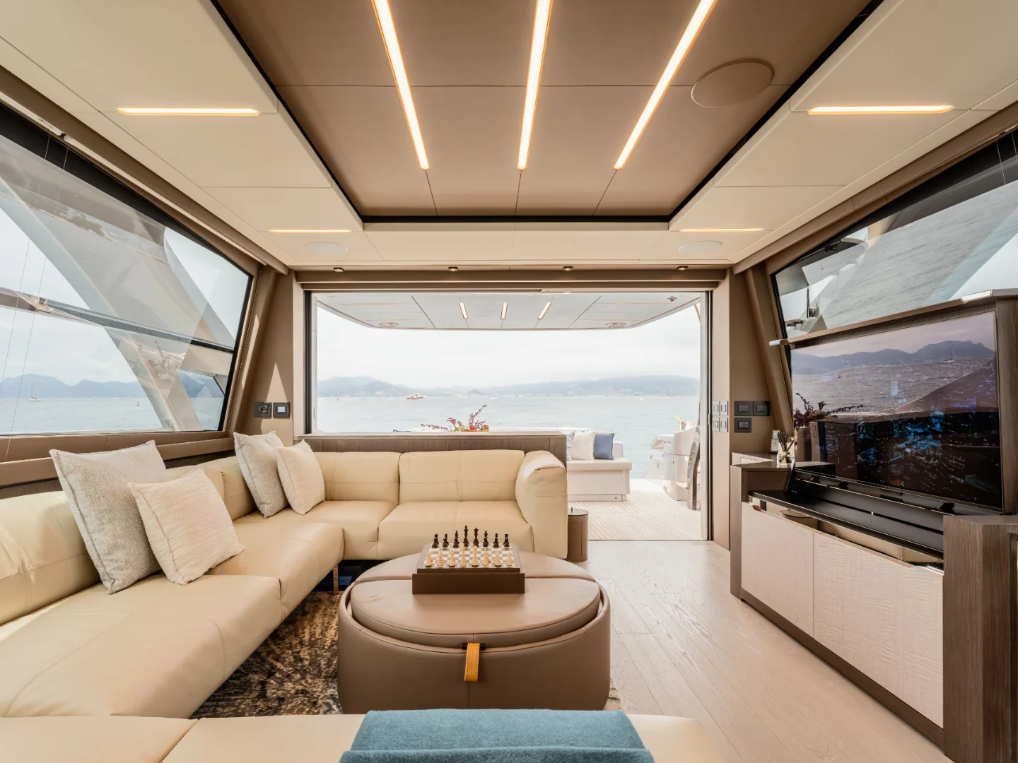 CHERRY | Pershing 8X - Photo 20