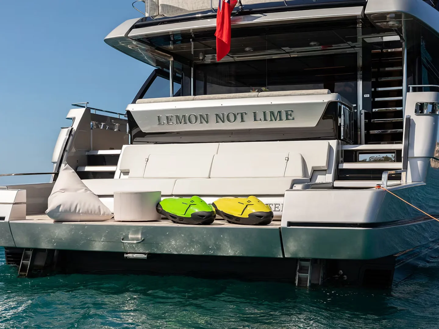 LEMON NOT LIME | Riva Corsaro 102 - Photo 12