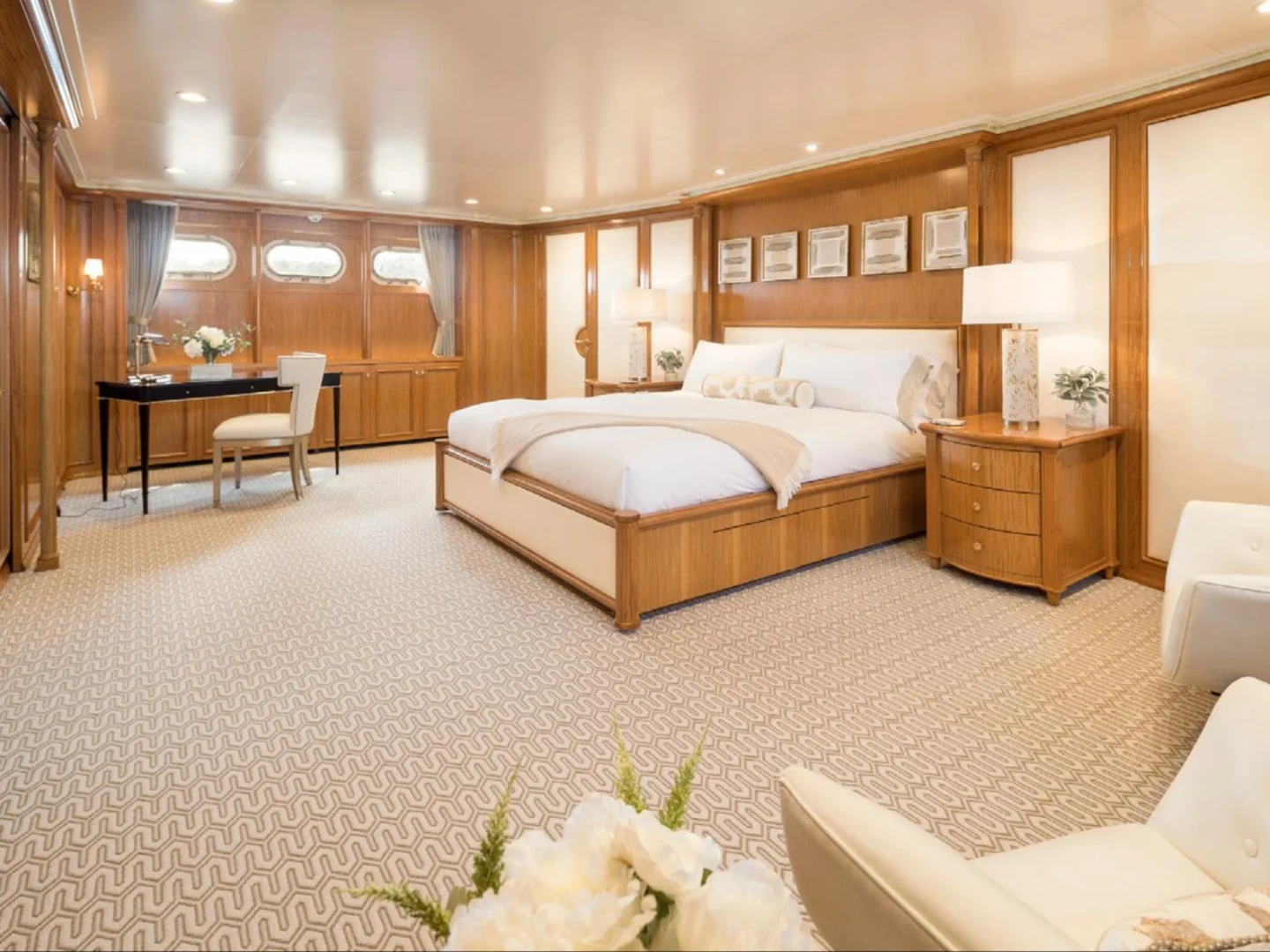 LADY VICTORIA | Feadship 120 - Photo 14