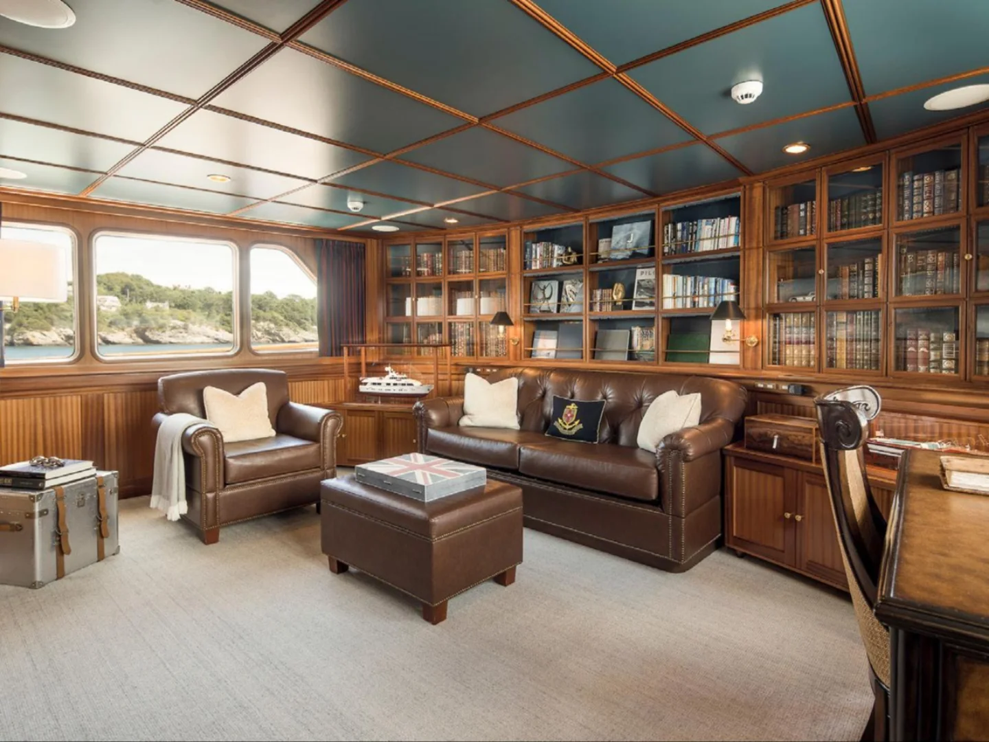 LADY VICTORIA | Feadship 120 - Photo 13