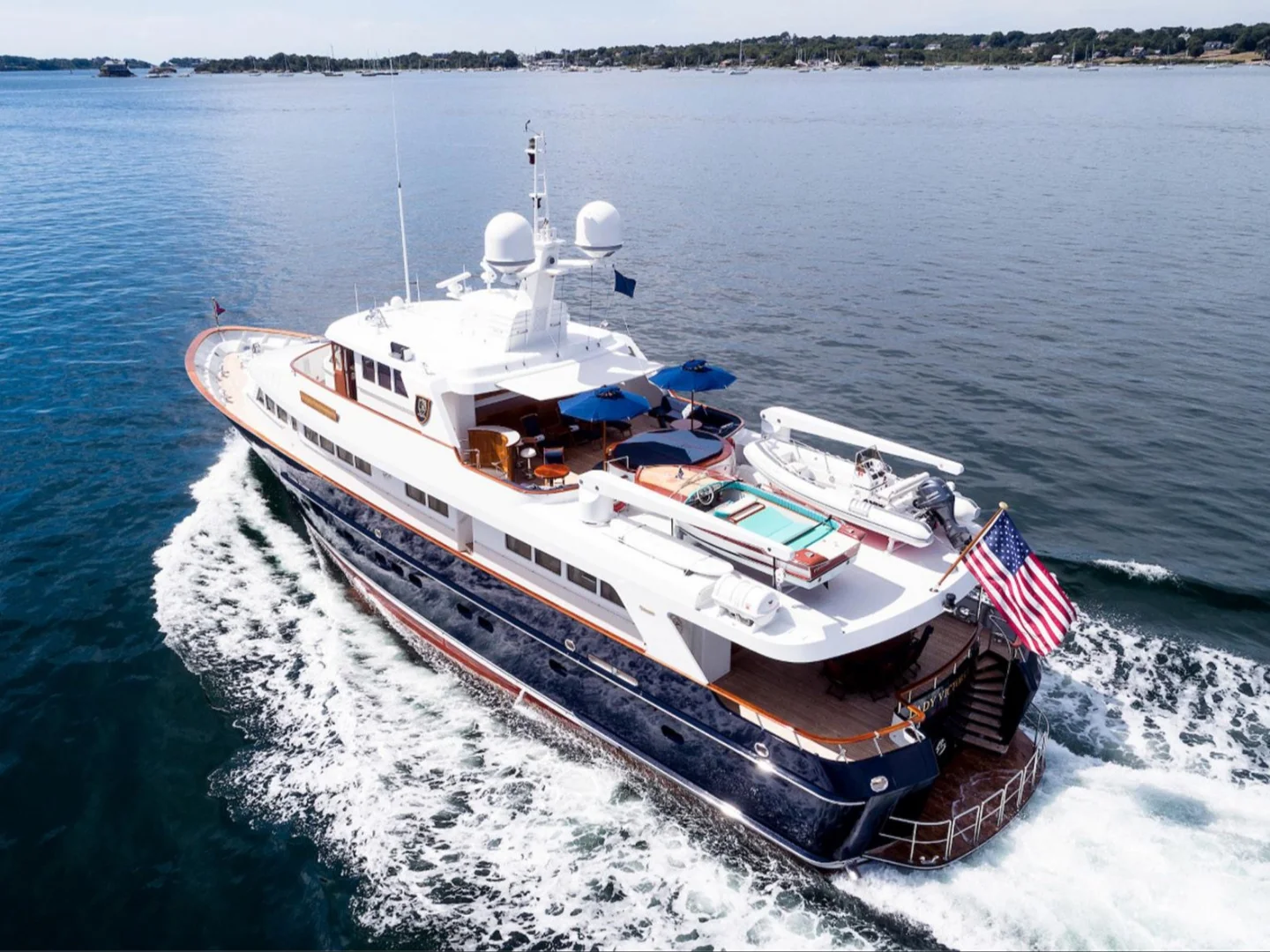 LADY VICTORIA | Feadship 120 - Photo 2