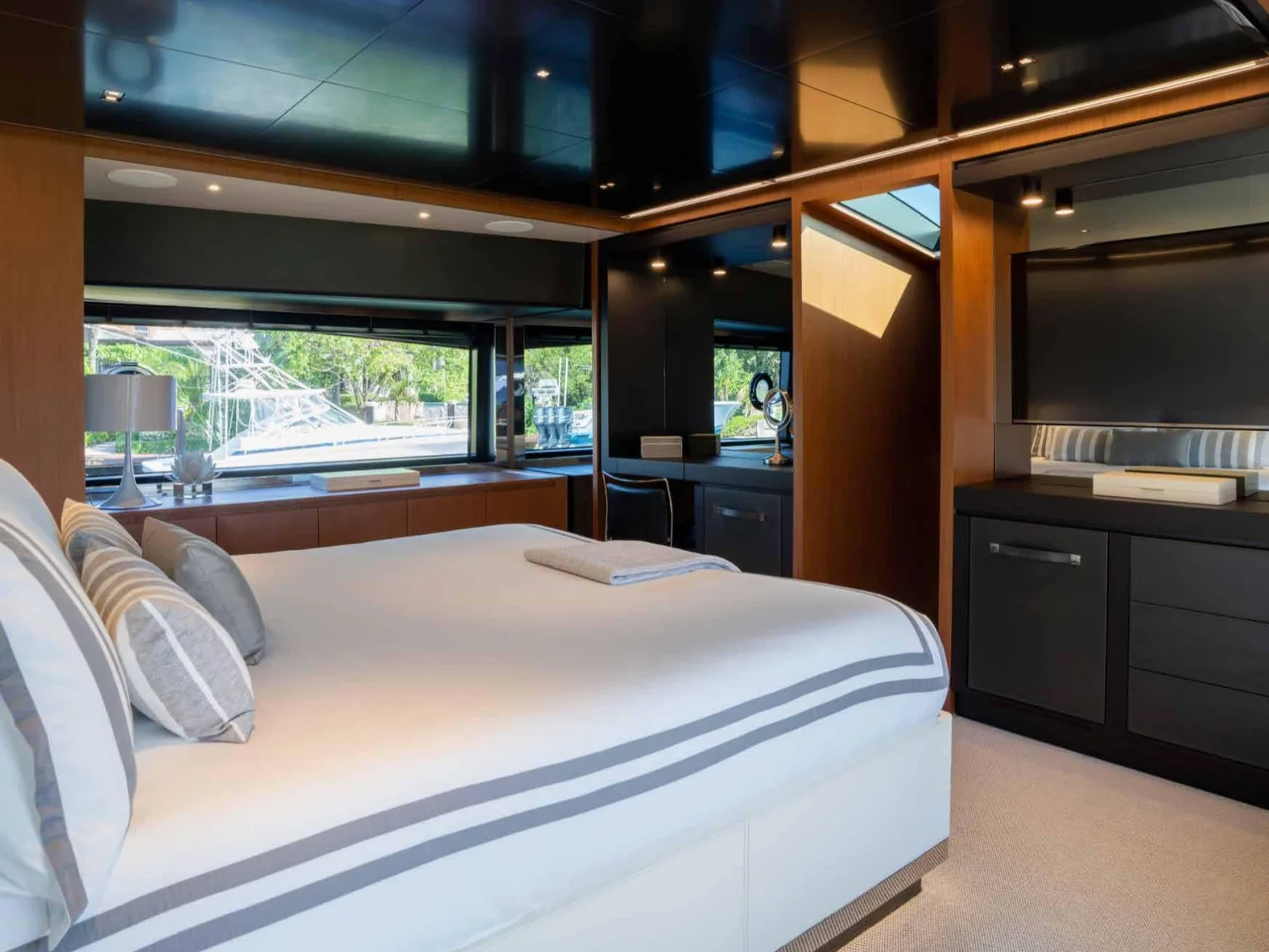 BEYOND BEYOND | Riva 90 Argo - Photo 18