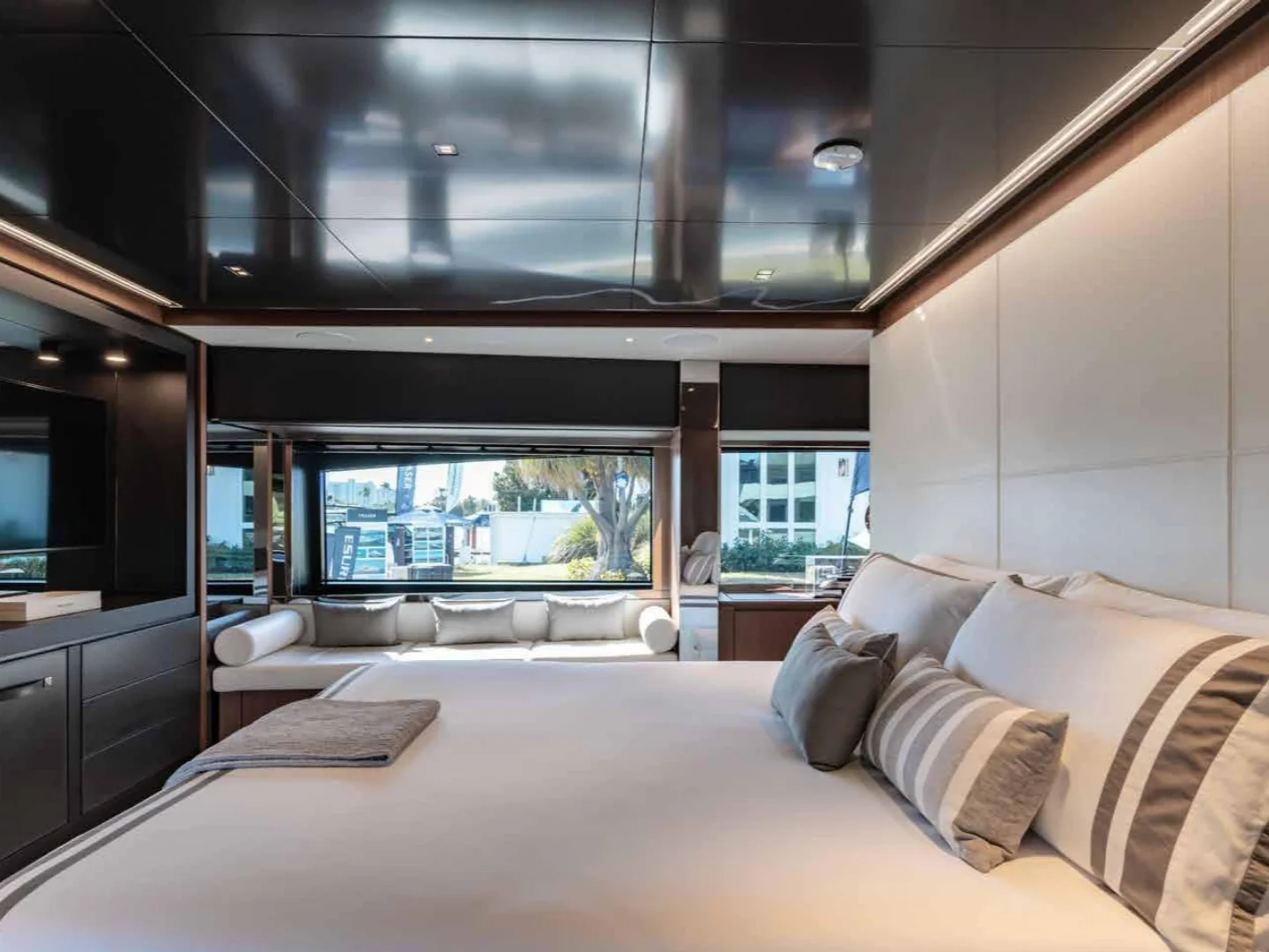 BEYOND BEYOND | Riva 90 Argo - Photo 17