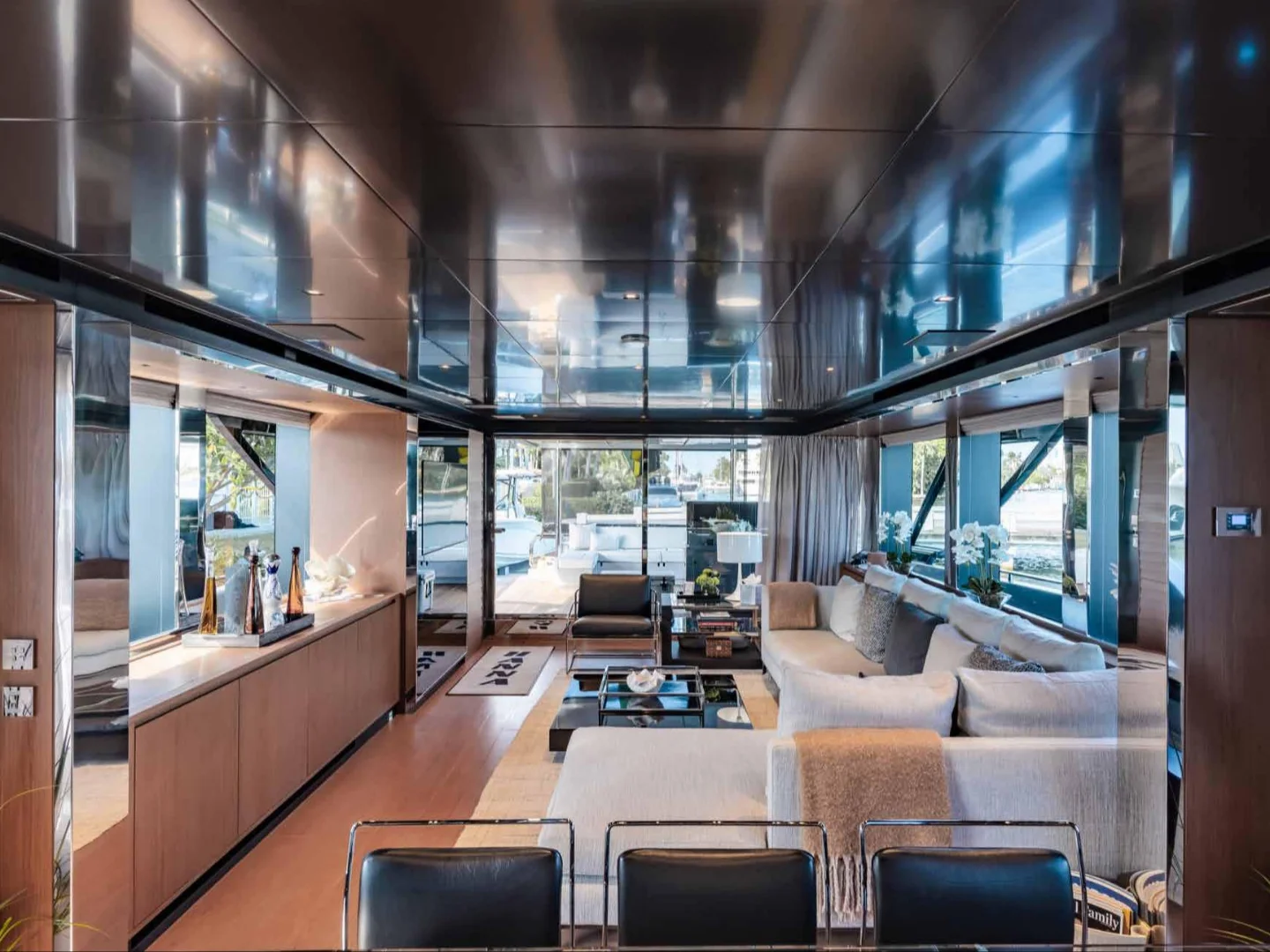 BEYOND BEYOND | Riva 90 Argo - Photo 13