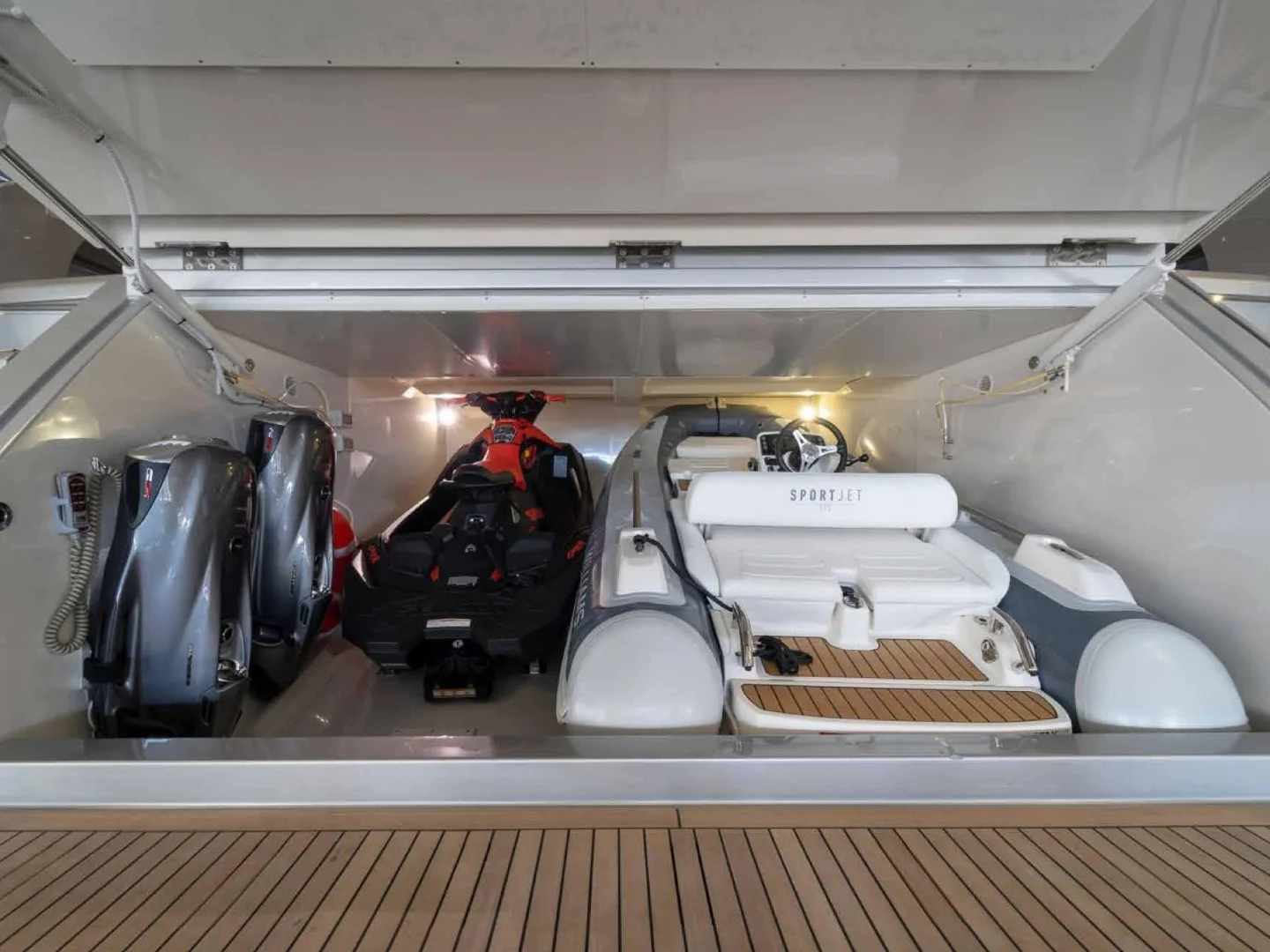 BEYOND BEYOND | Riva 90 Argo - Photo 5