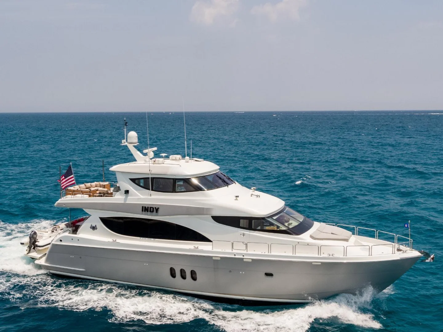 INDY | Hatteras 85 - Photo 2