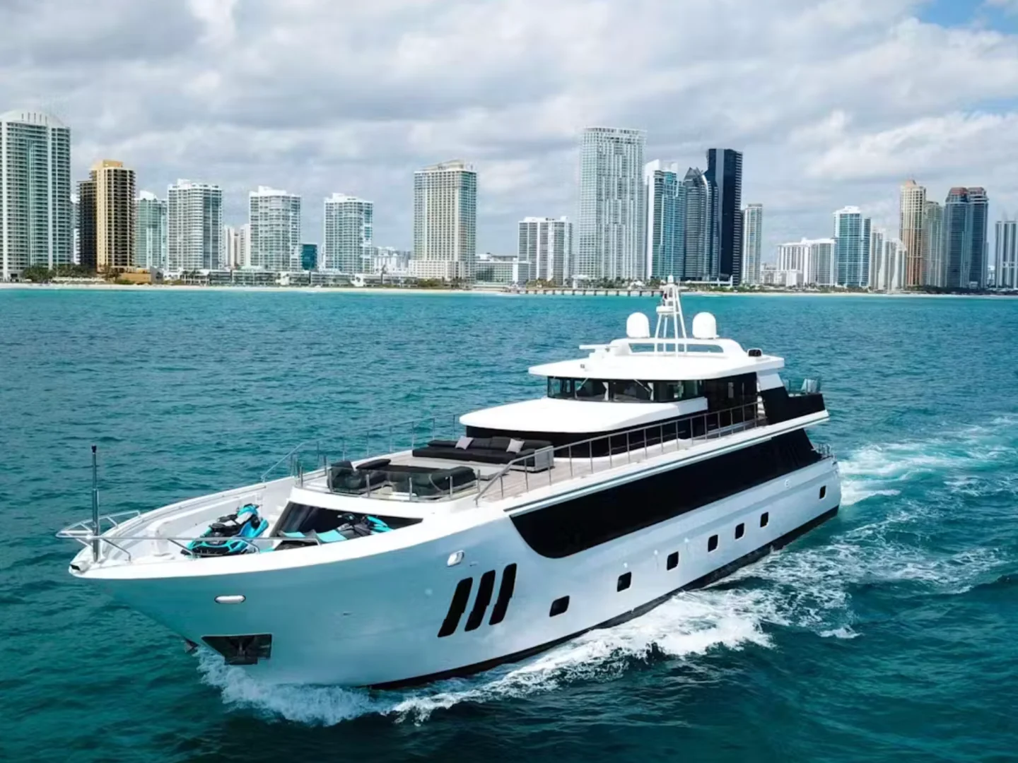 PRIVILEGE | Custom Line 112' - Photo 2