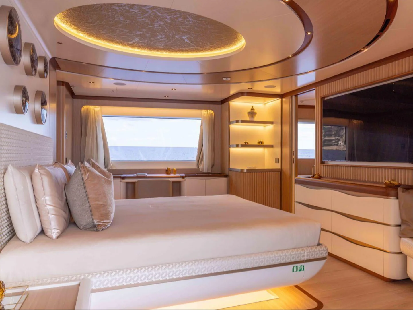 MY Anjelif | Columbus 50M - Photo 23