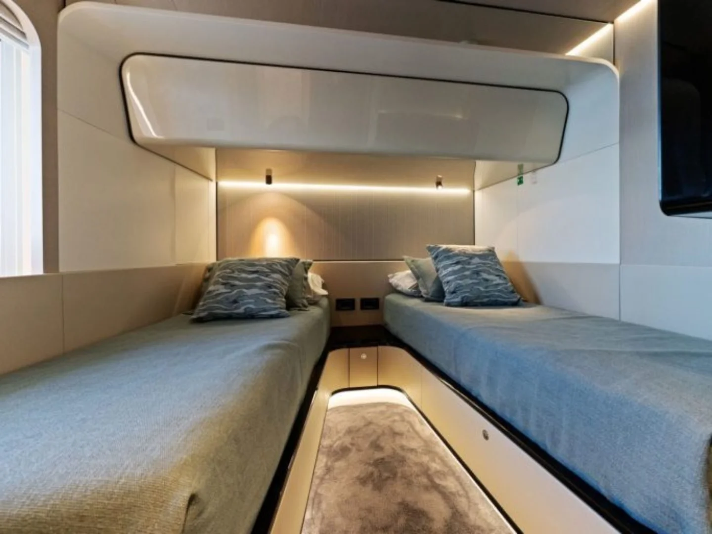 COMPASS | Azimut 88 - Photo 59