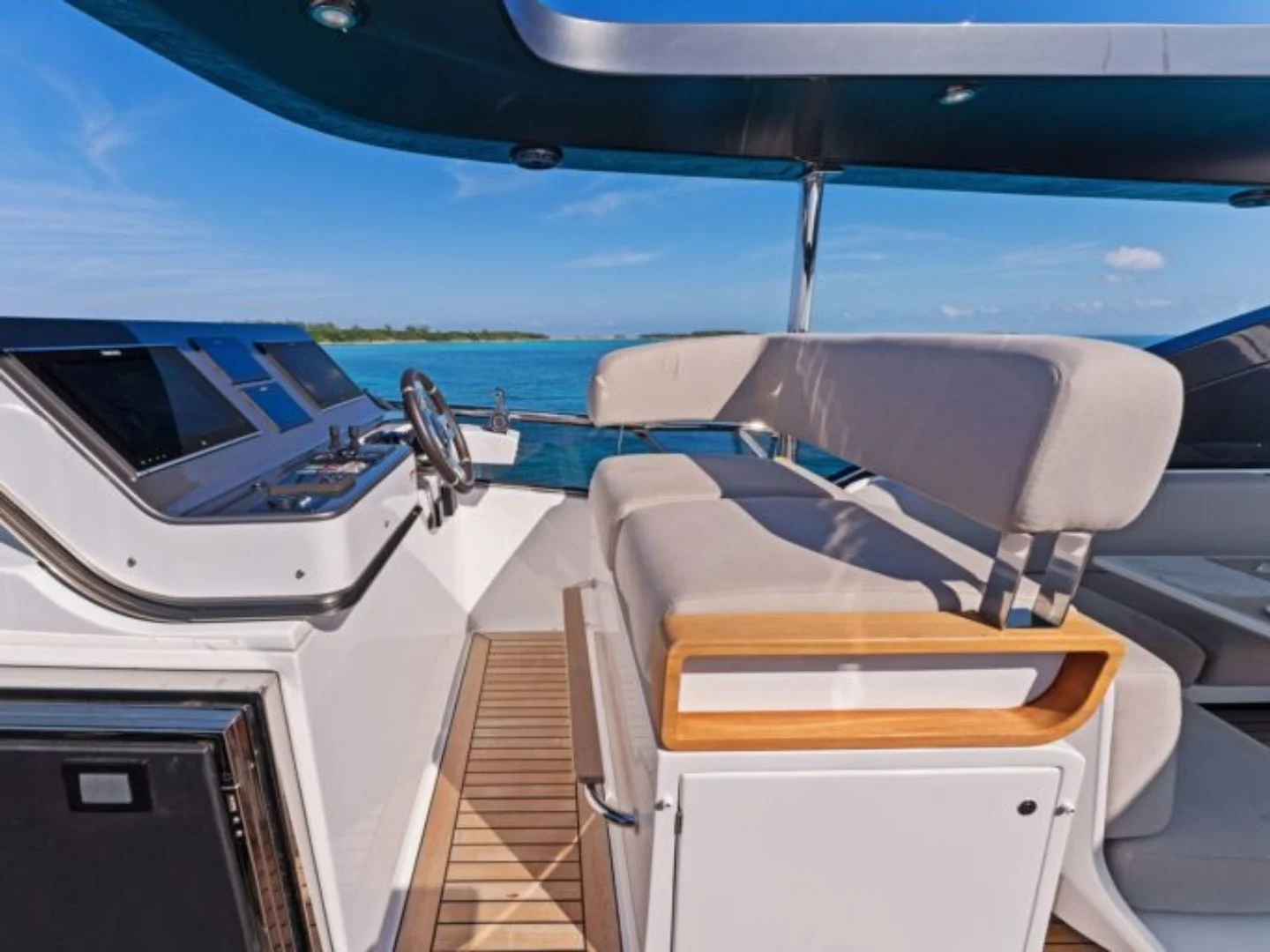 COMPASS | Azimut 88 - Photo 11