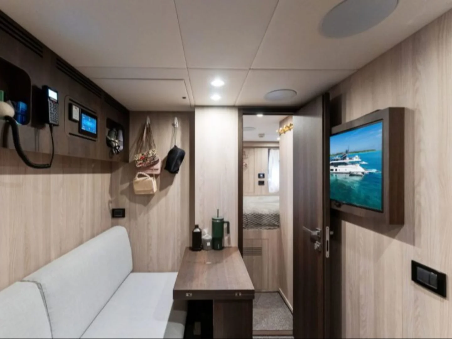 COMPASS | Azimut 88 - Photo 56