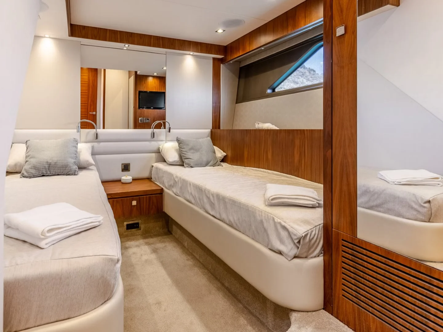 MY Lanonno | Sunseeker Manhattan 66 - Photo 30