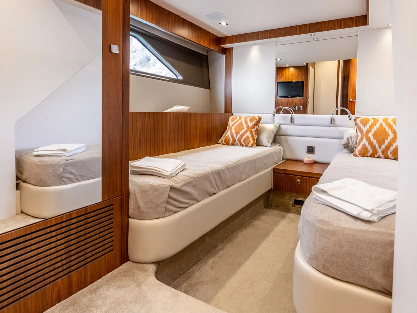 MY Lanonno | Sunseeker Manhattan 66 - Photo 29