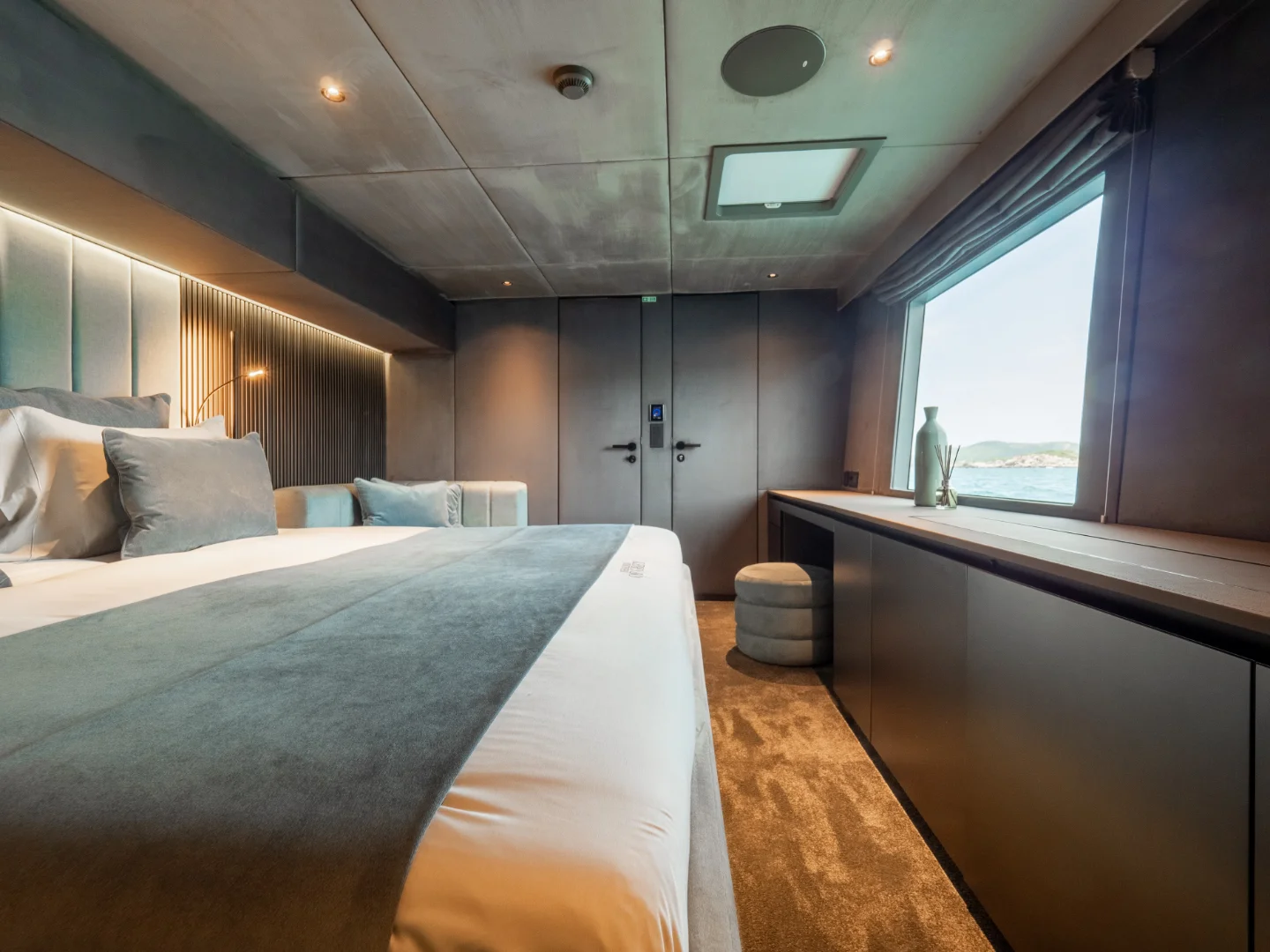 SHADES OF GREY | Sunreef 80 - Photo 20