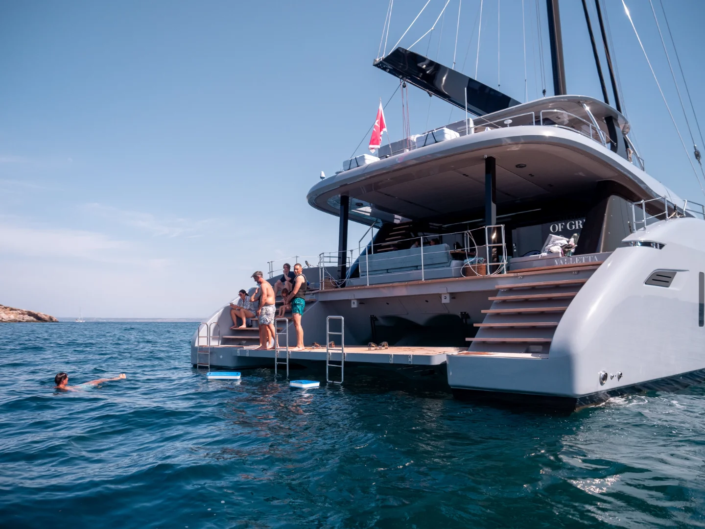 SHADES OF GREY | Sunreef 80 - Photo 8