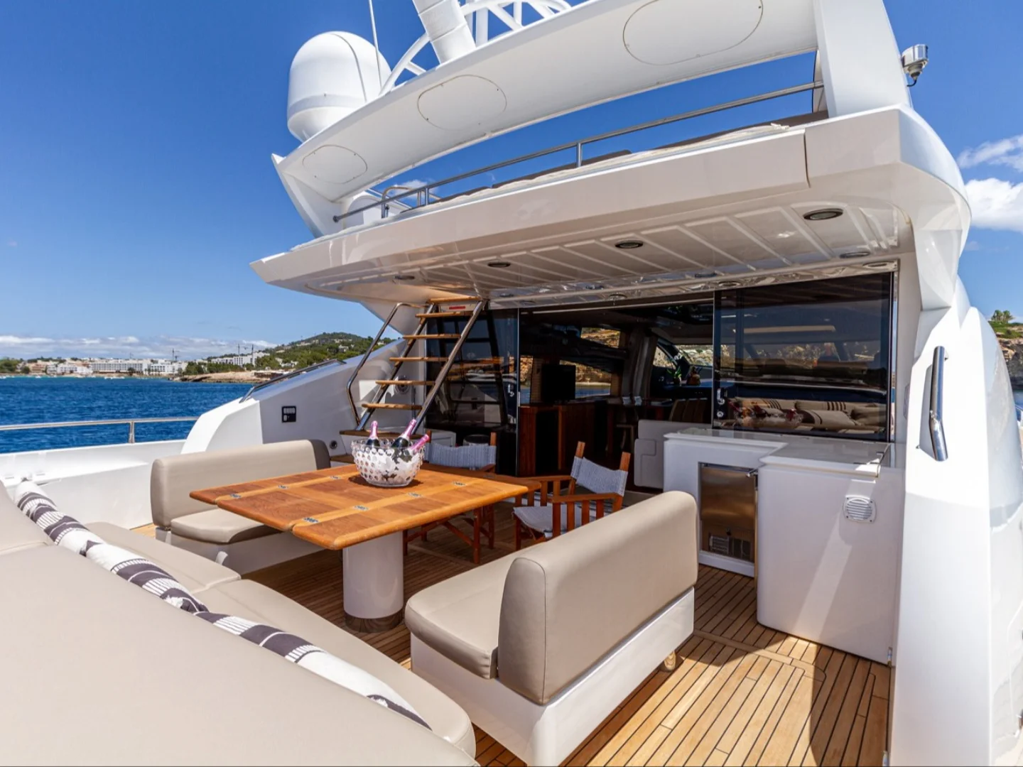 BASAD | Sunseeker Predator 84 - Photo 20