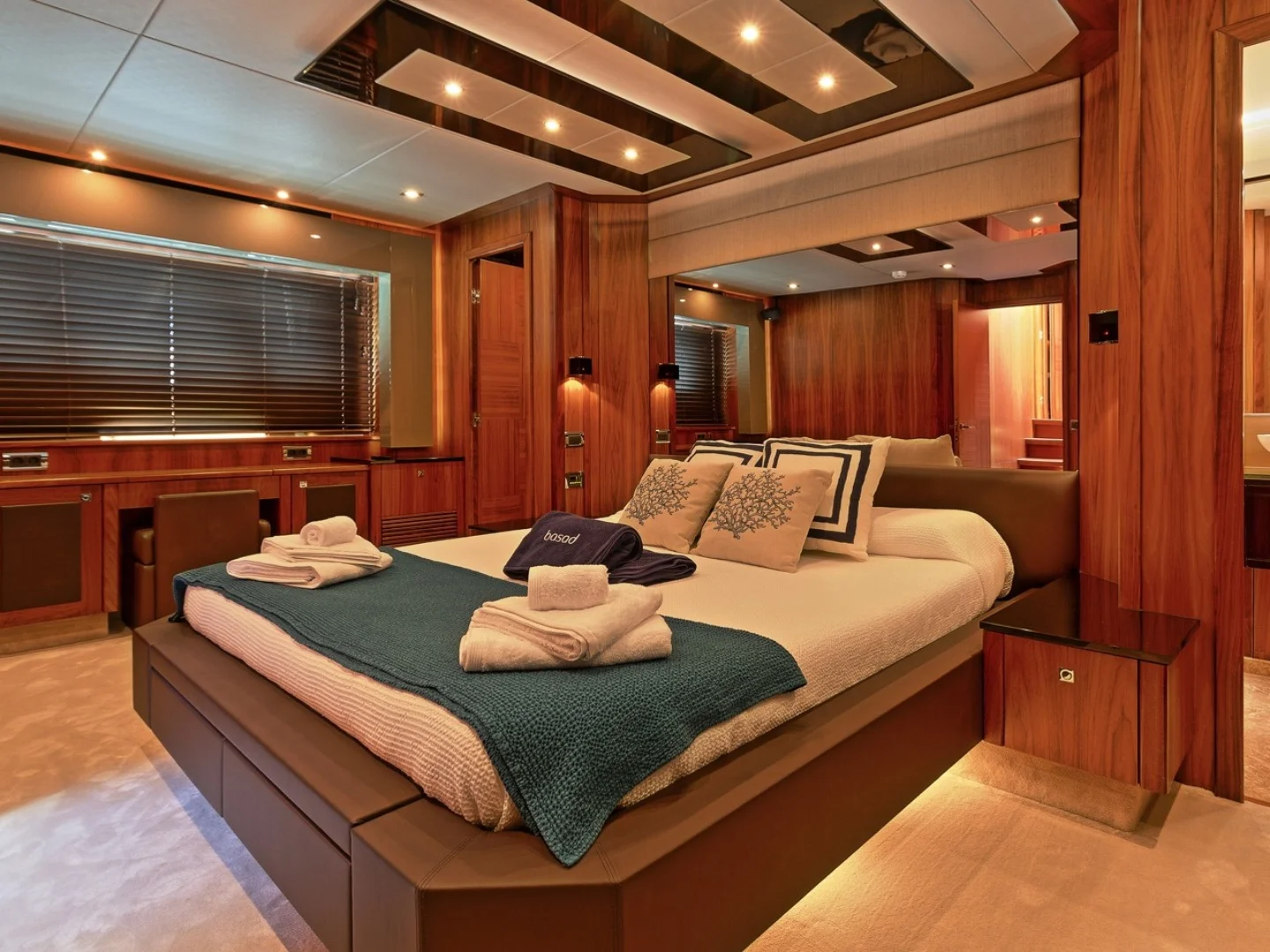 BASAD | Sunseeker Predator 84 - Photo 34