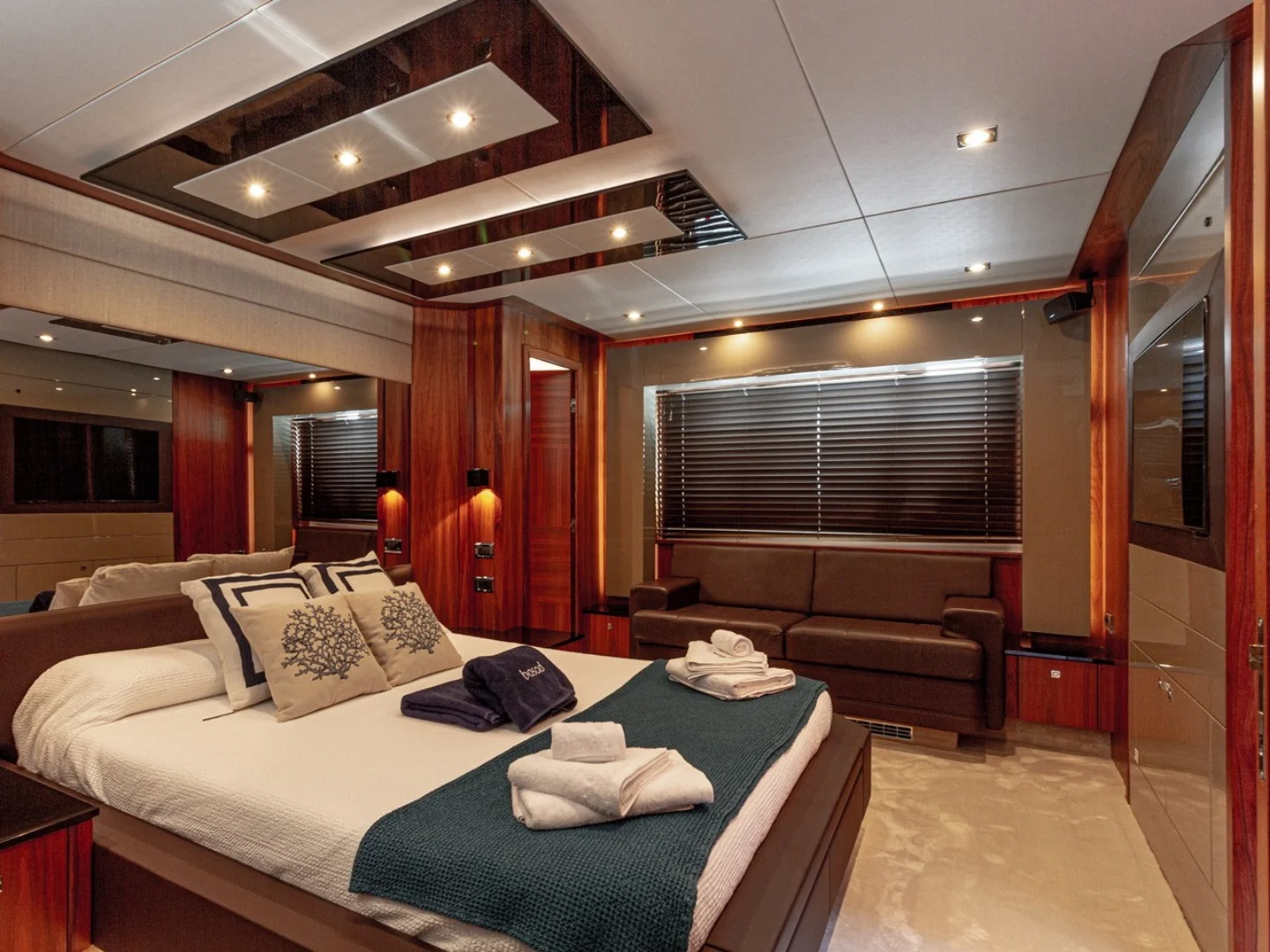 BASAD | Sunseeker Predator 84 - Photo 32