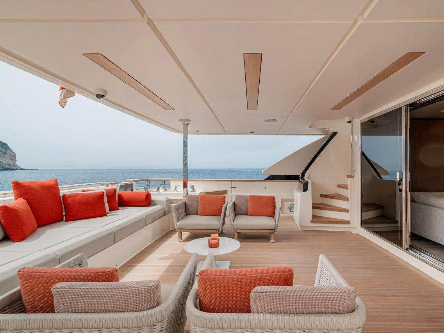 DIANA II | Custom Line Navetta 33 - Photo 47