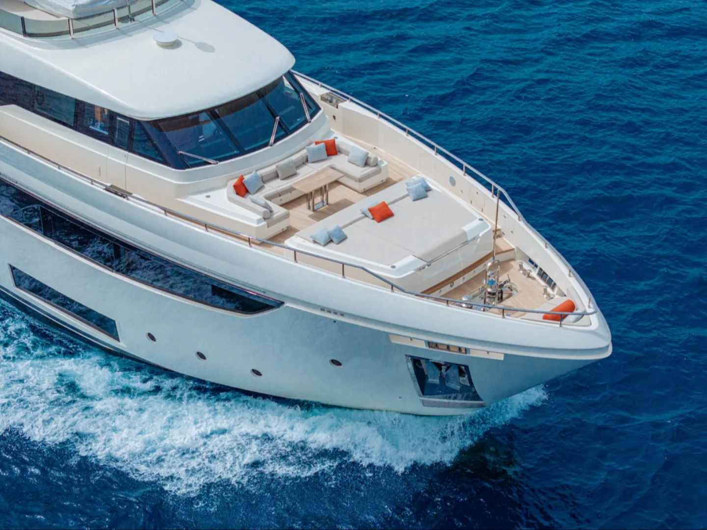 DIANA II | Custom Line Navetta 33 - Photo 14