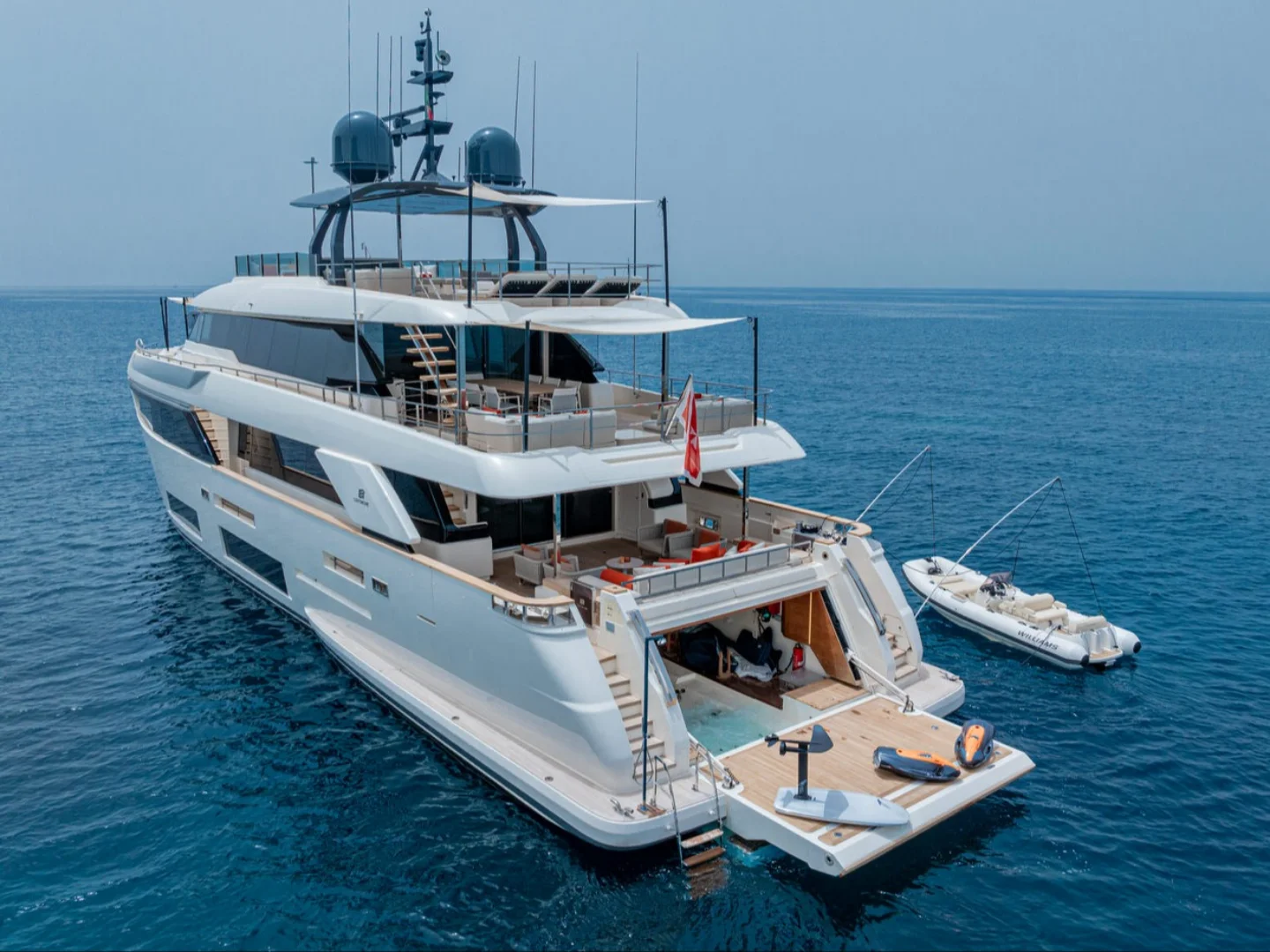 DIANA II | Custom Line Navetta 33 - Photo 4