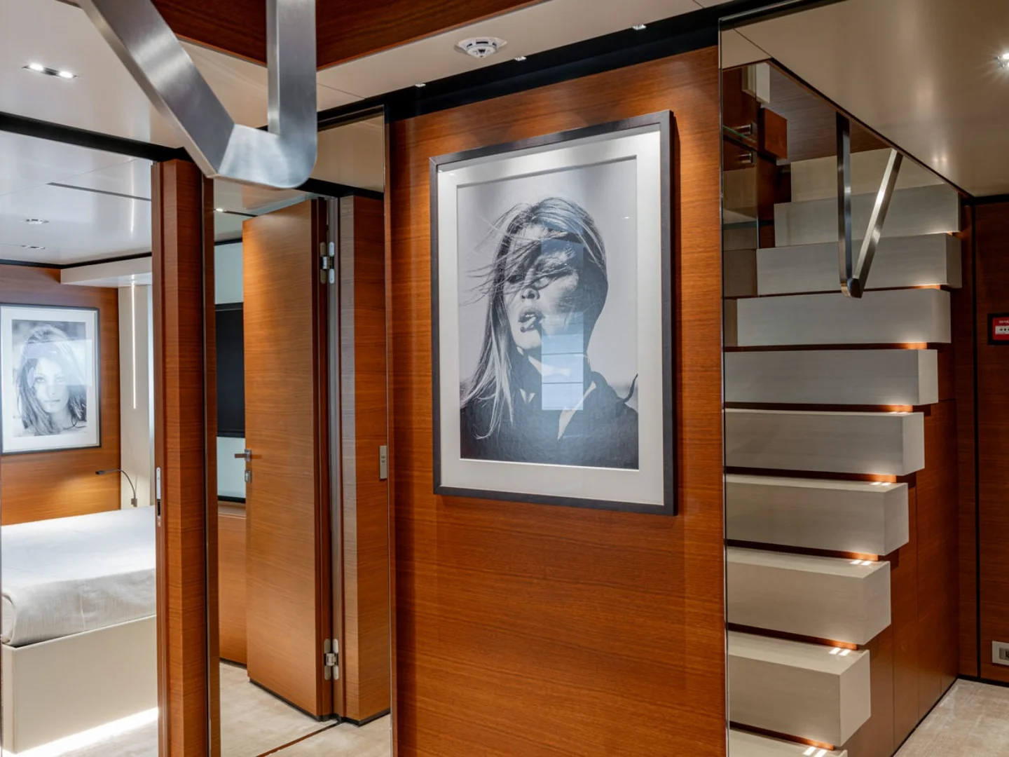 DIANA II | Custom Line Navetta 33 - Photo 23