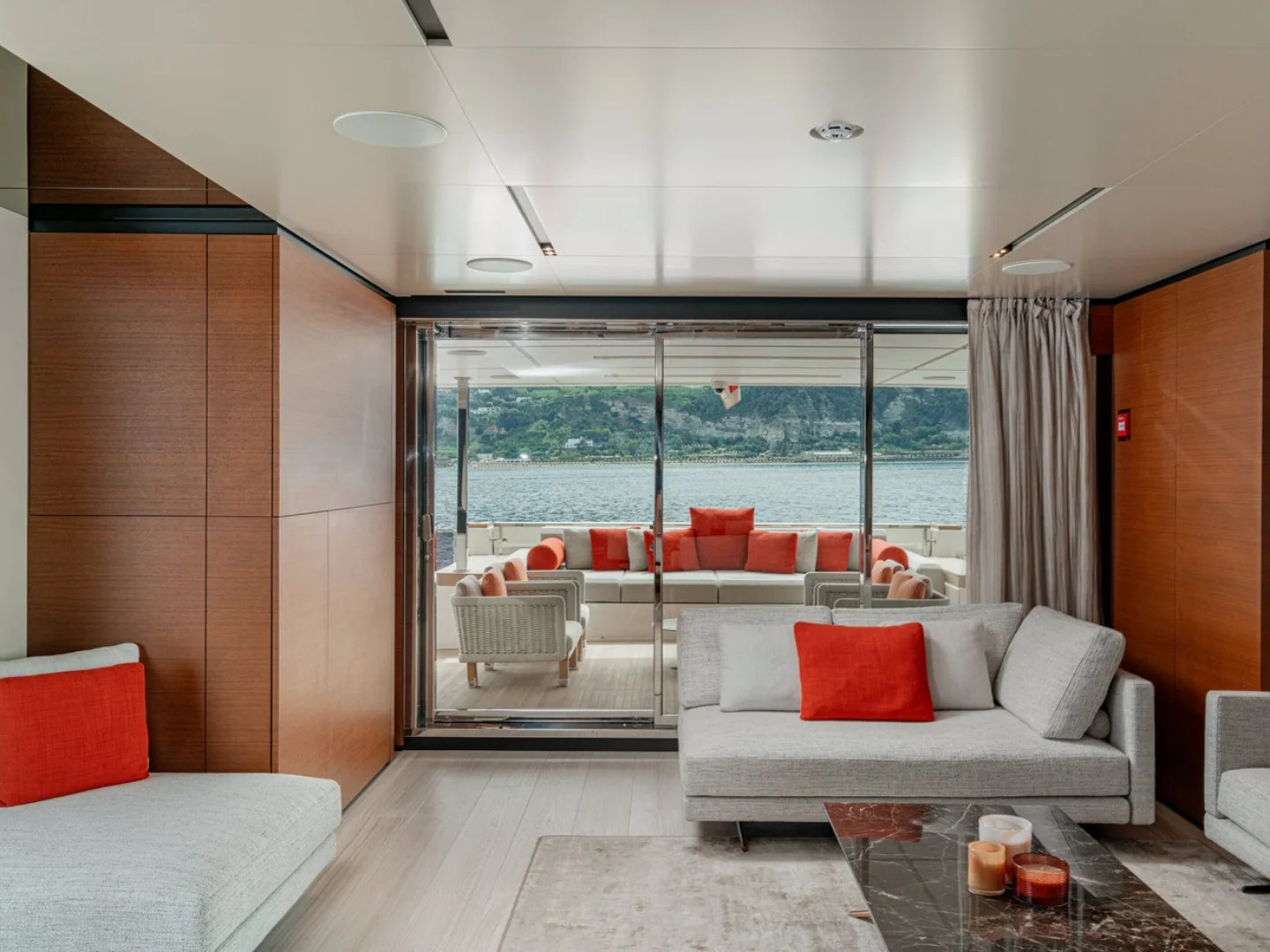DIANA II | Custom Line Navetta 33 - Photo 18
