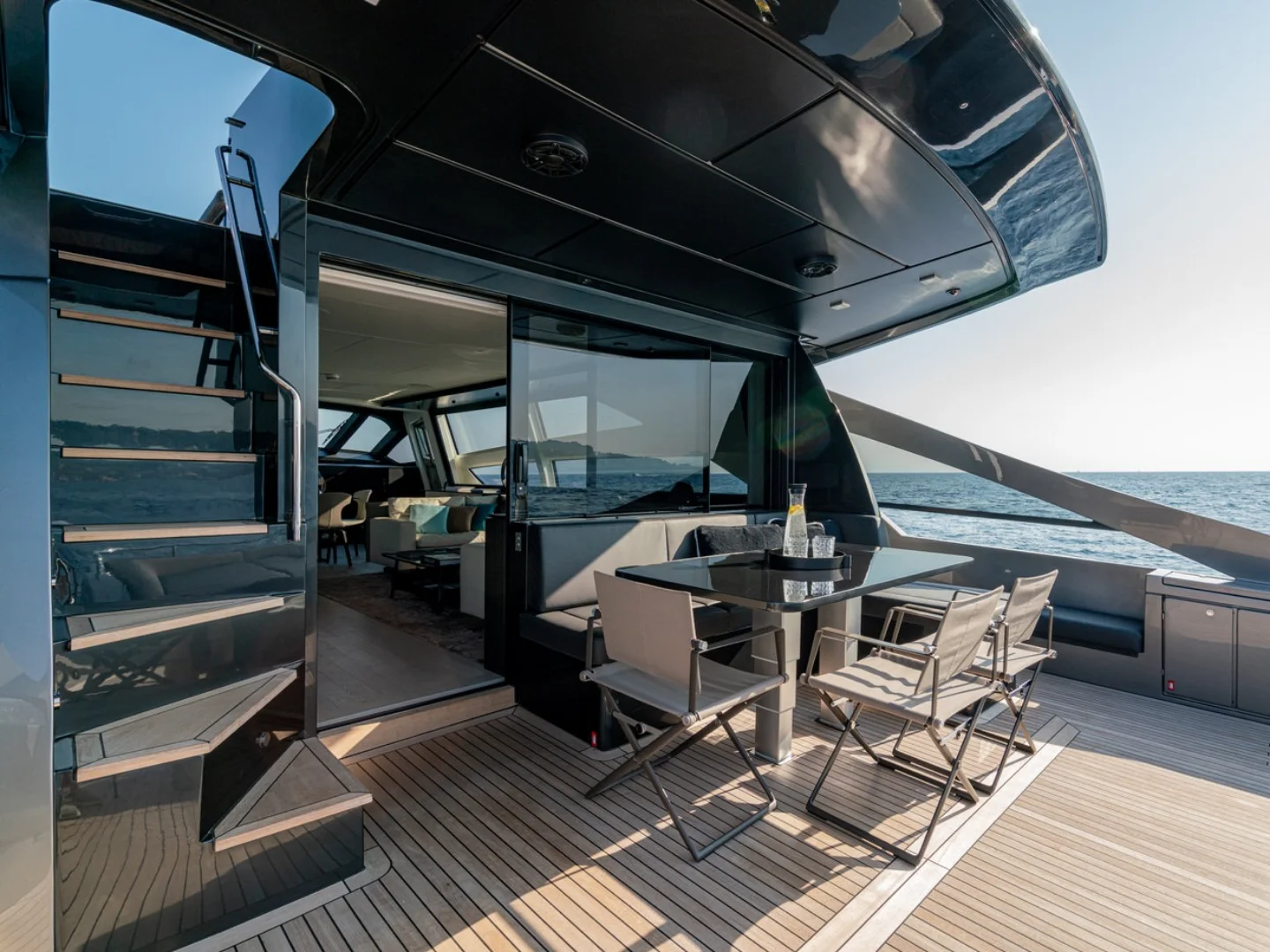 SOPHIA | Pershing 9X - Photo 54