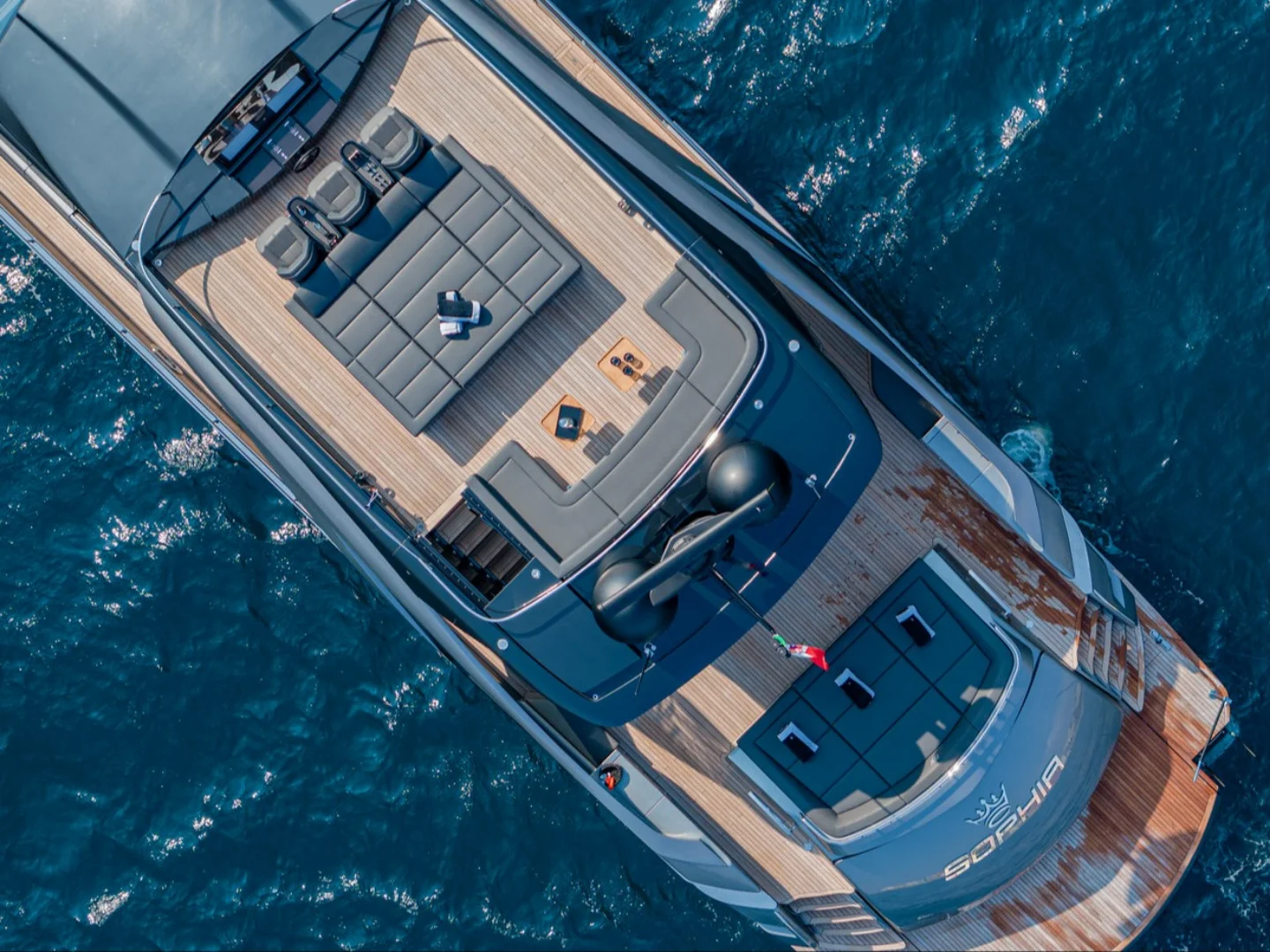 SOPHIA | Pershing 9X - Photo 4
