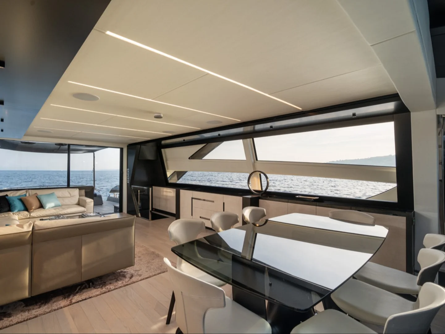 SOPHIA | Pershing 9X - Photo 29