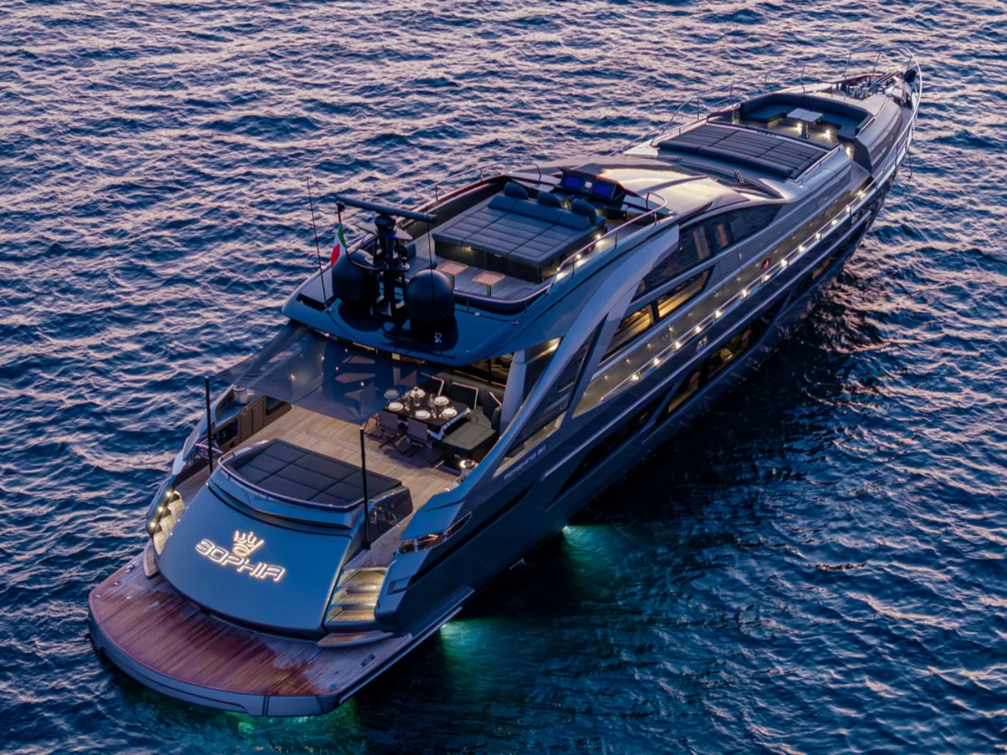 SOPHIA | Pershing 9X - Photo 16