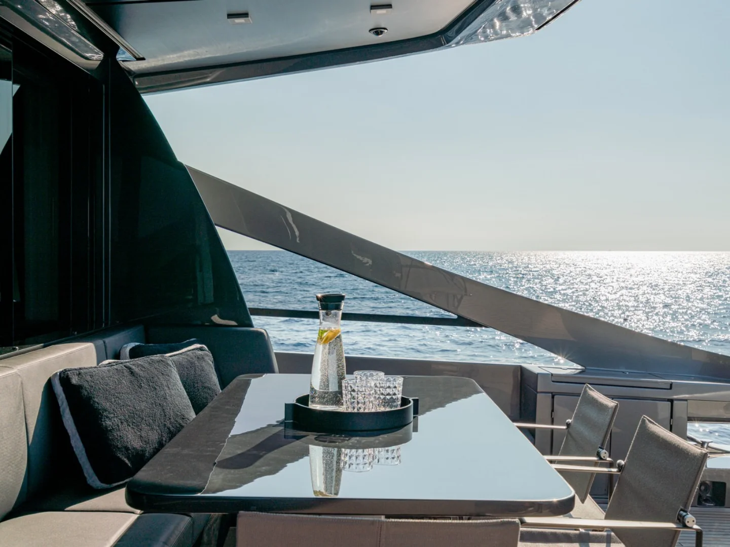 SOPHIA | Pershing 9X - Photo 56