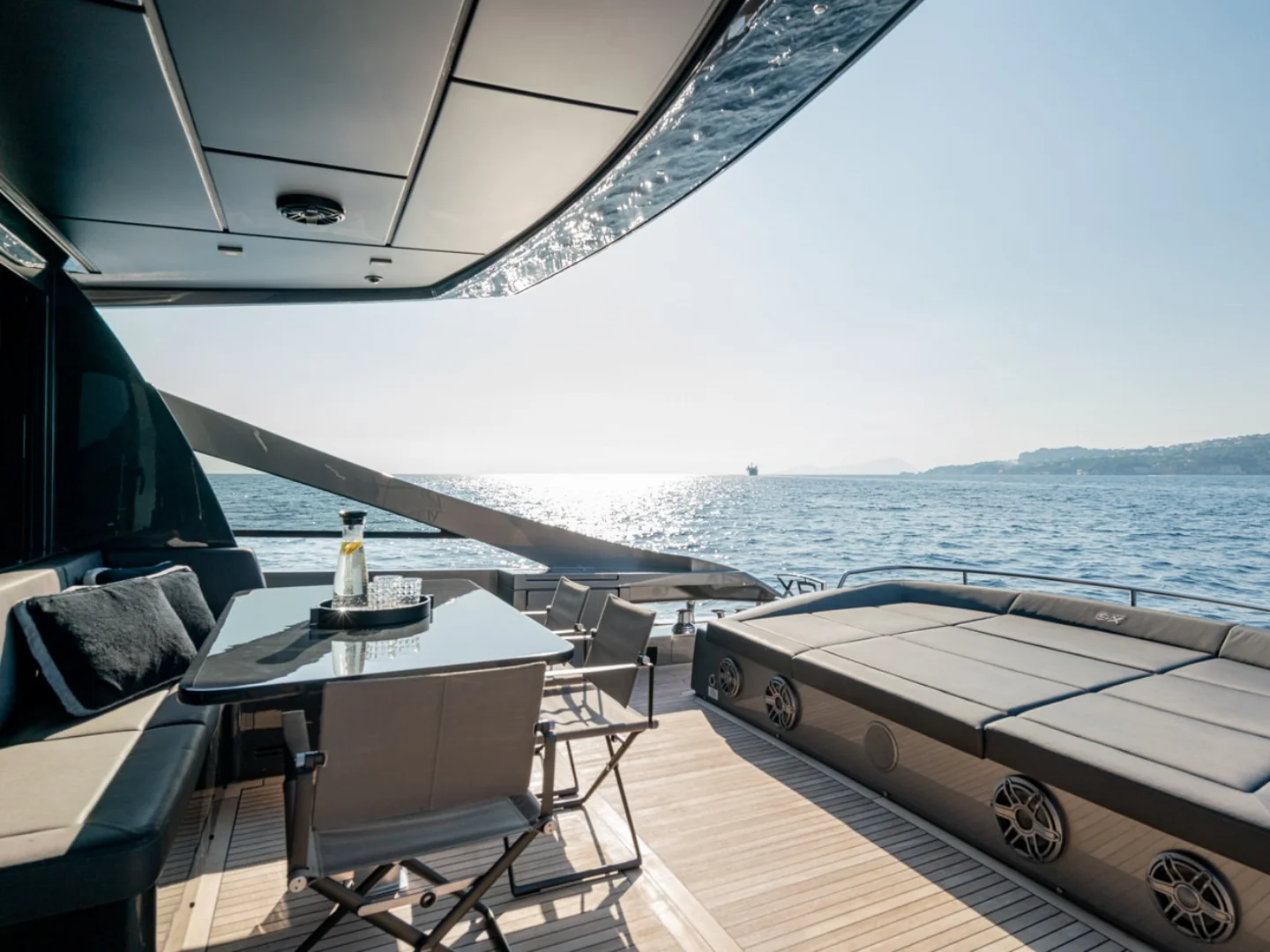 SOPHIA | Pershing 9X - Photo 55