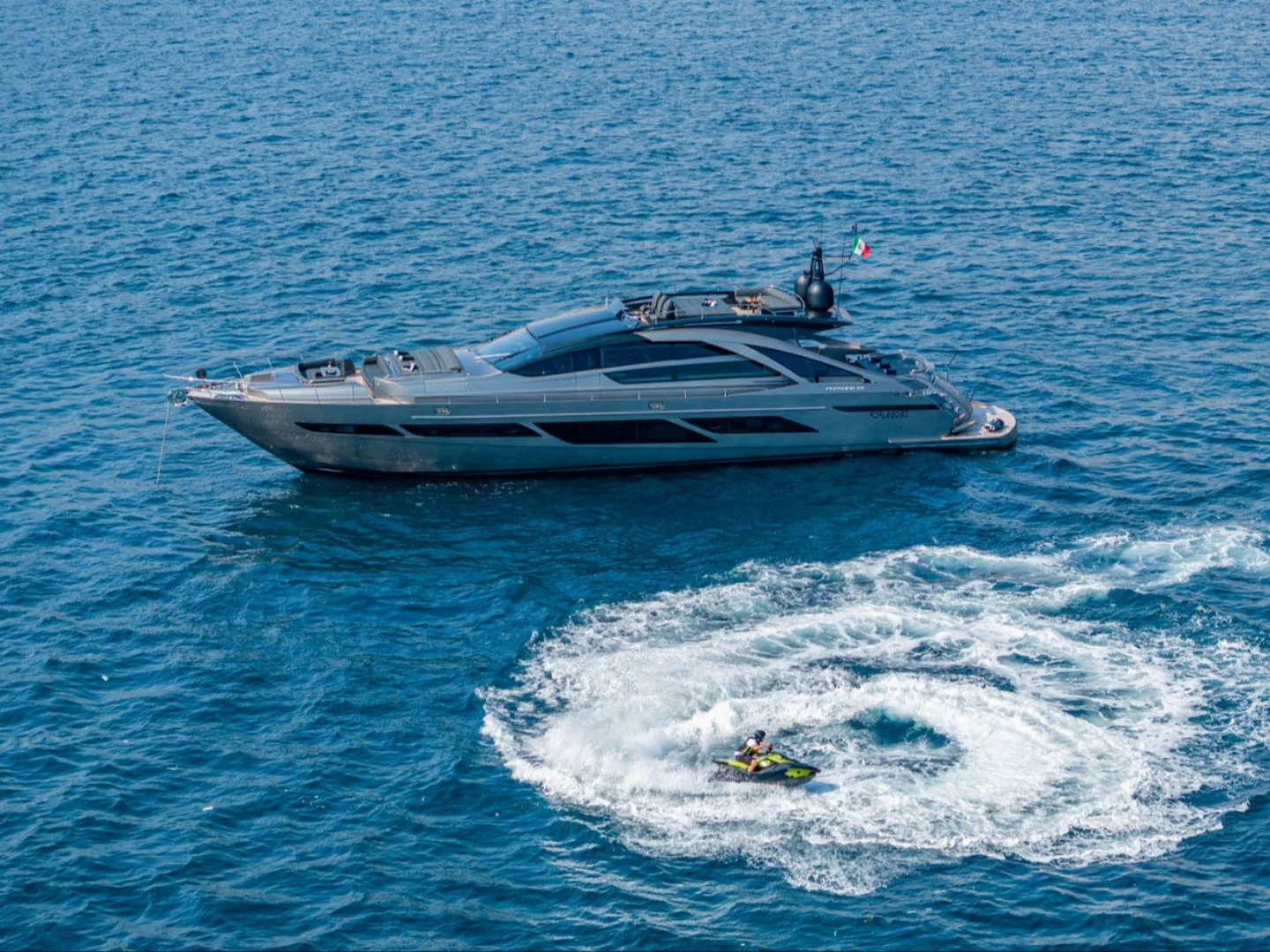 SOPHIA | Pershing 9X - Photo 3