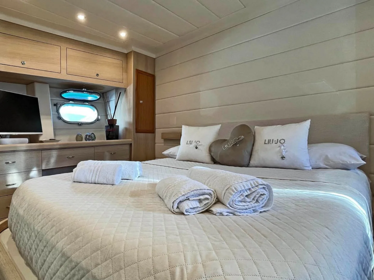 LA CHICCA | Benetti 72 - Photo 19