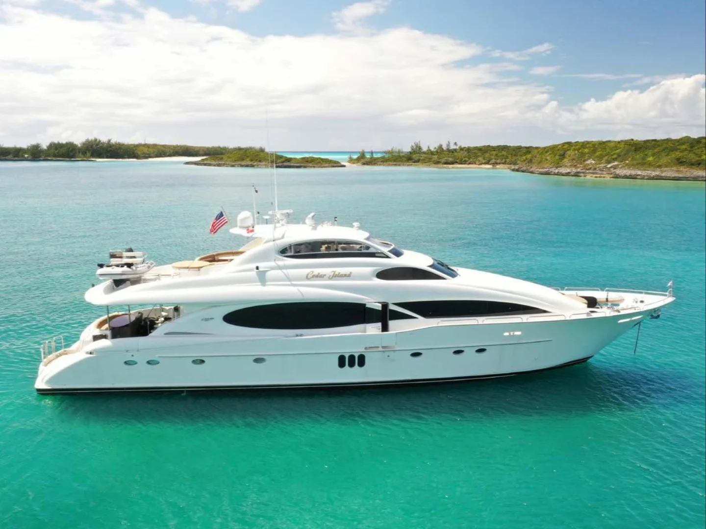 CEDAR ISLAND | Lazzara 106 - Photo 4