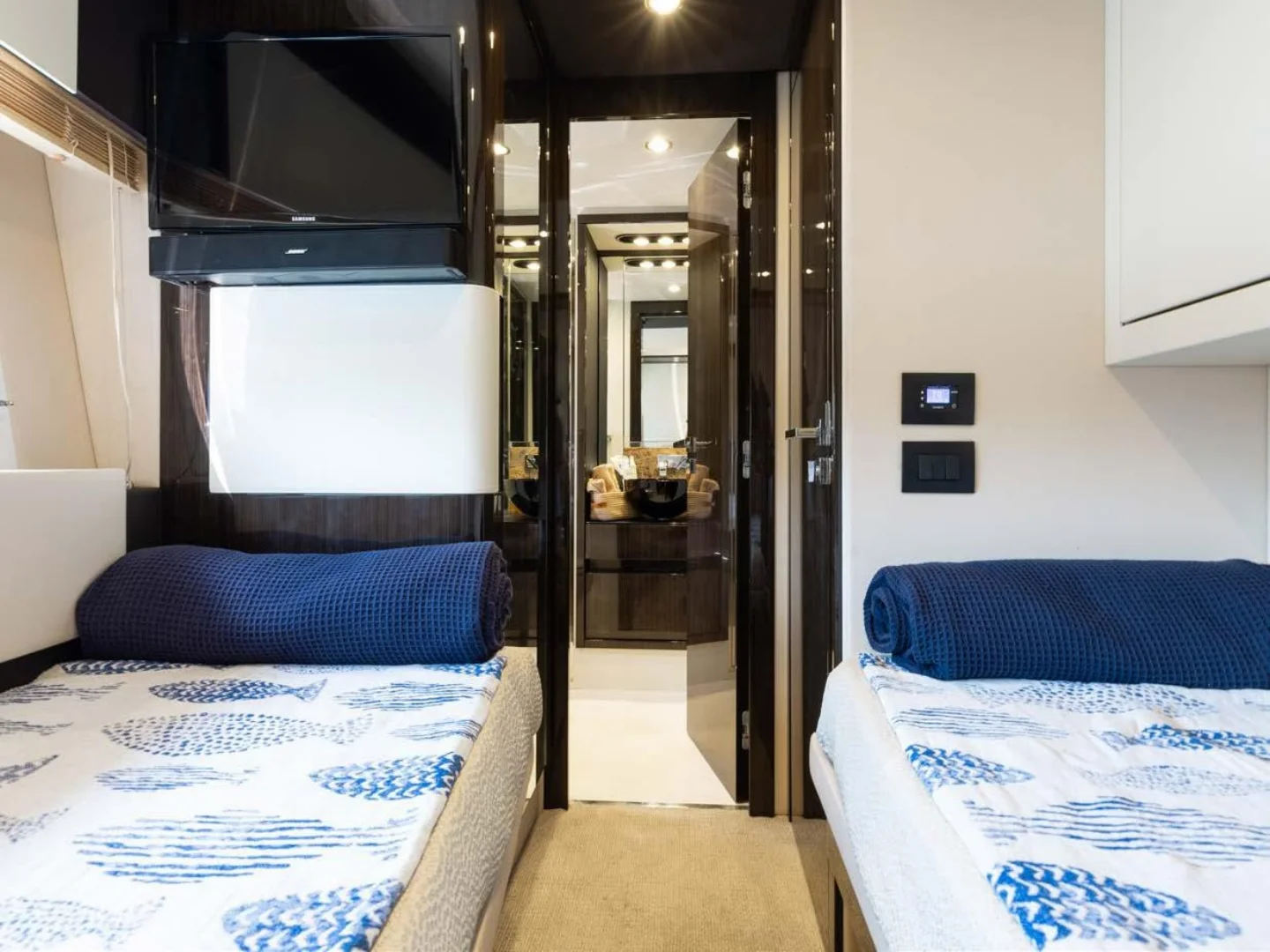 HIGH MAINTENANCE | Azimut 77S - Photo 14
