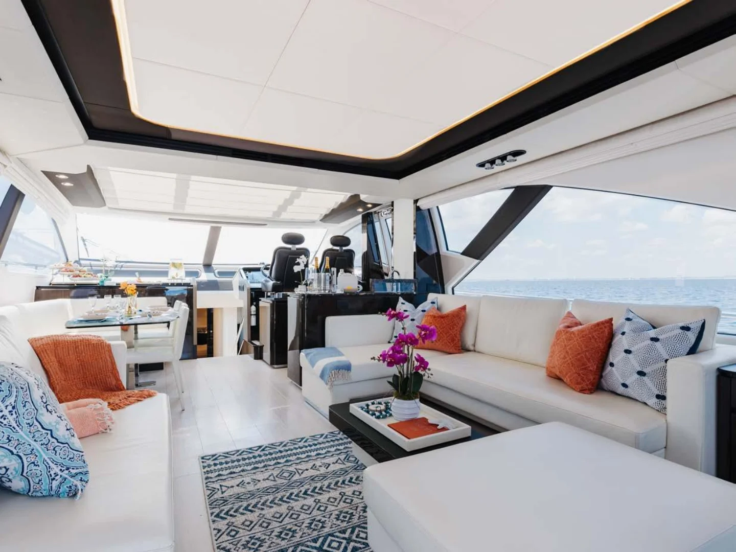 HIGH MAINTENANCE | Azimut 77S - Photo 9