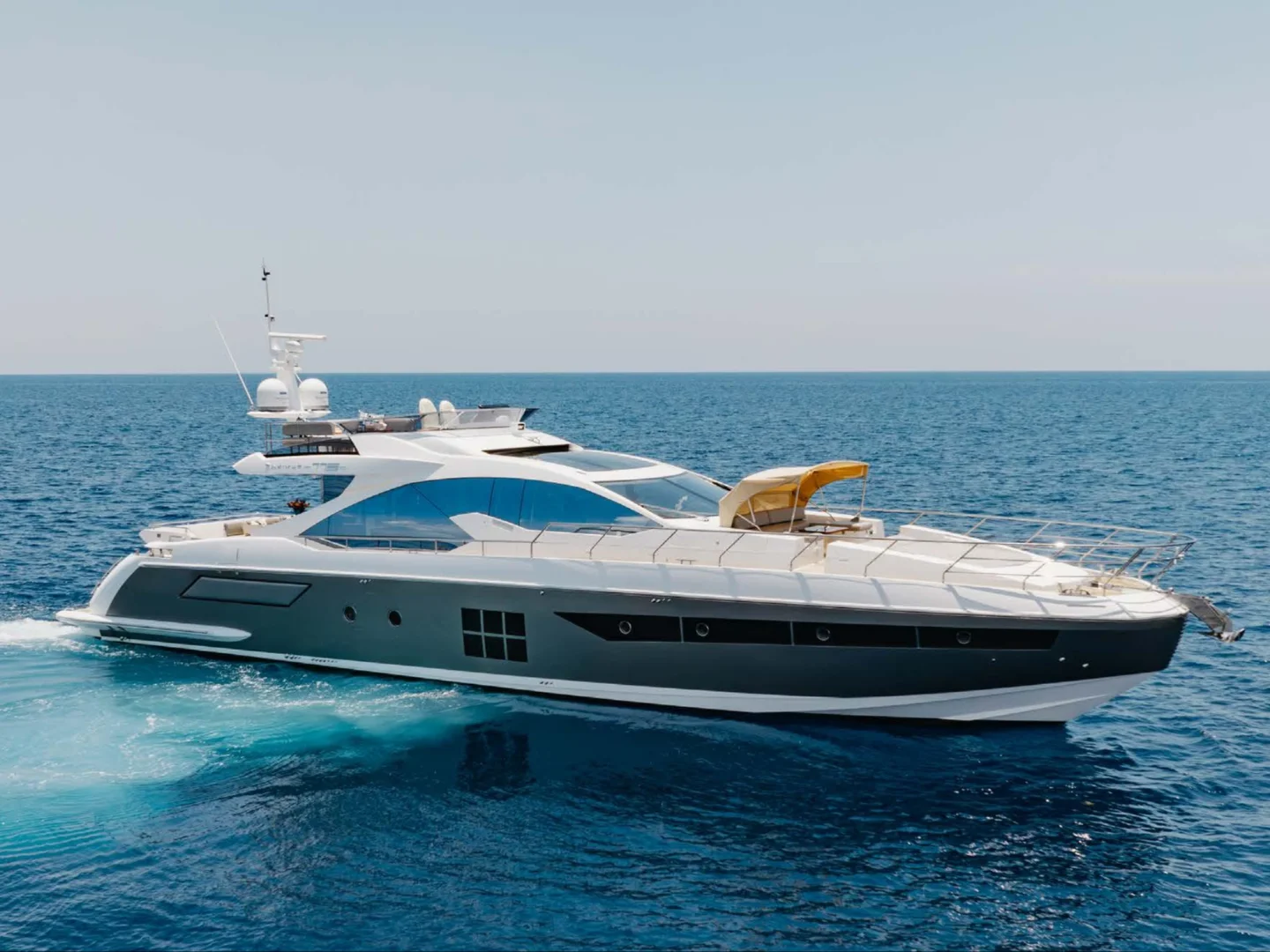 HIGH MAINTENANCE | Azimut 77S - Photo 2