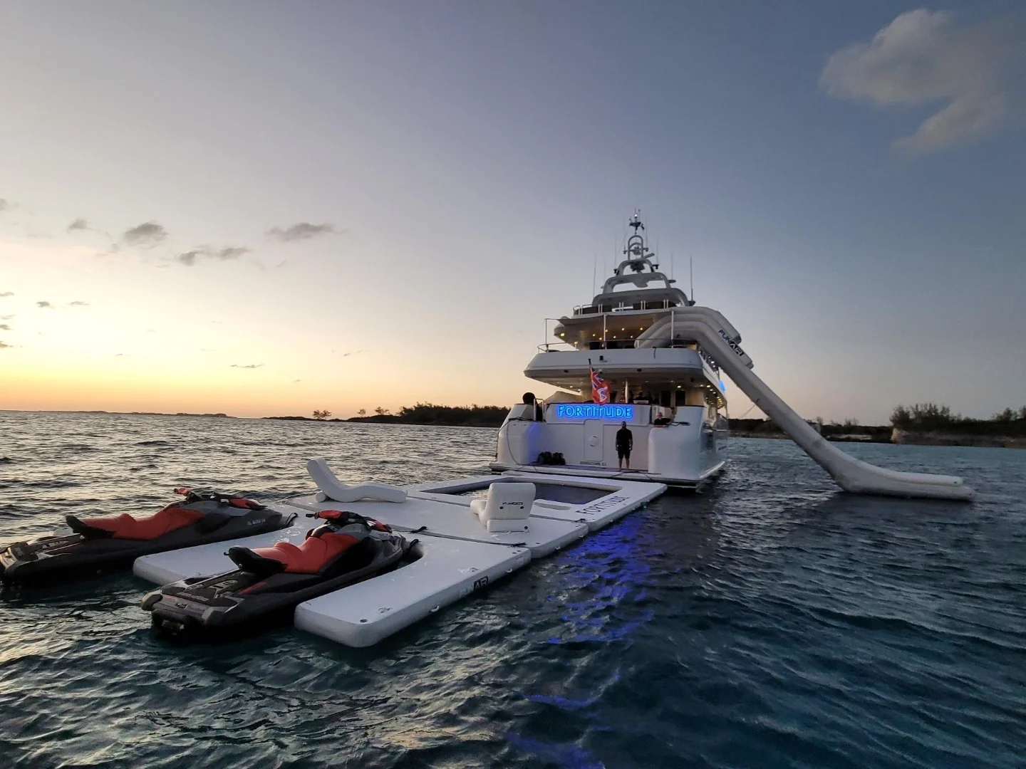 FORTITUDE | Intermarine Savannah 136 - Photo 4