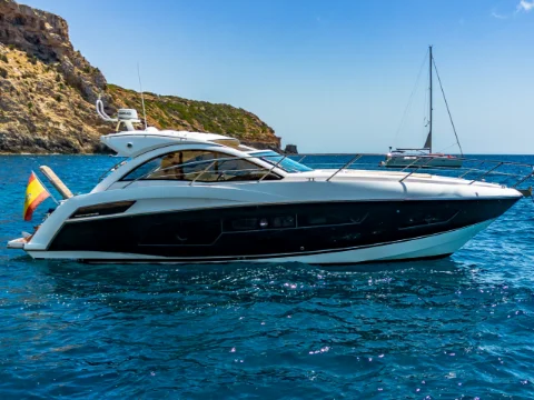 SILENCIO | Sunseeker Portofino 40