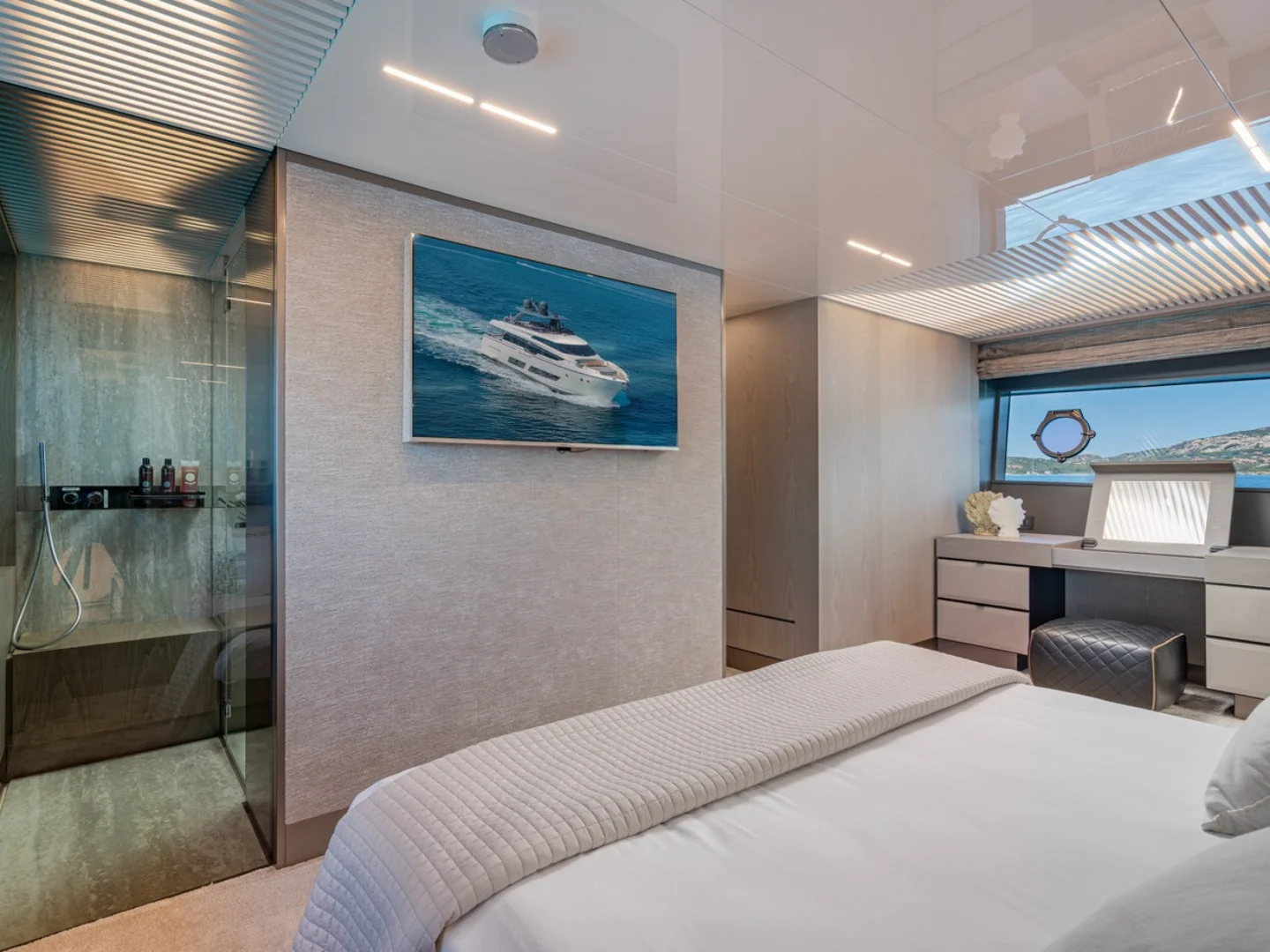 E3 | Ferretti 850 - Photo 30