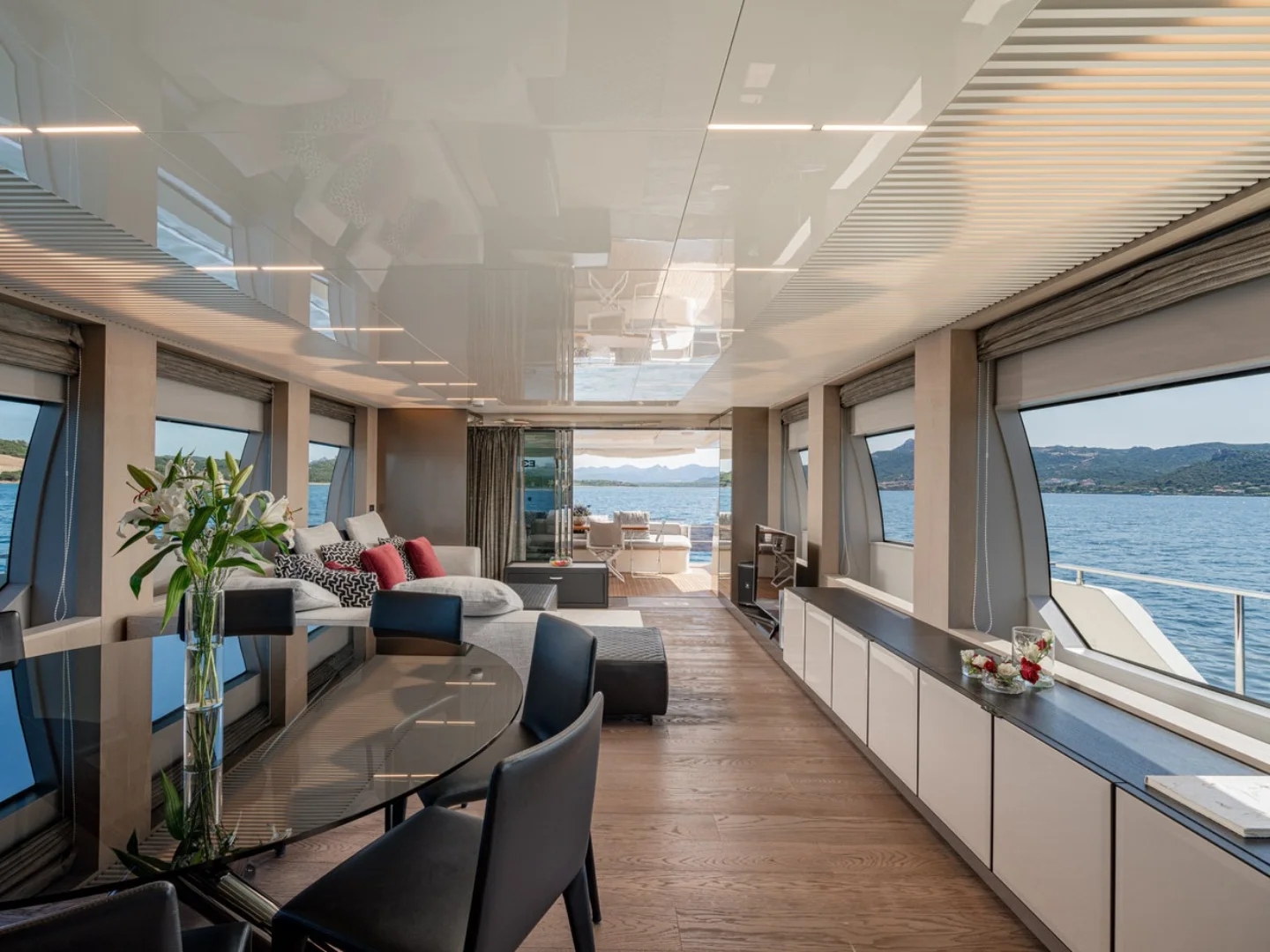 E3 | Ferretti 850 - Photo 45