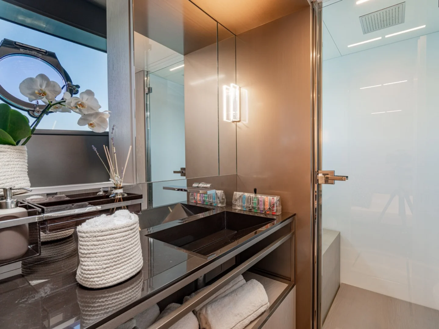 E3 | Ferretti 850 - Photo 38