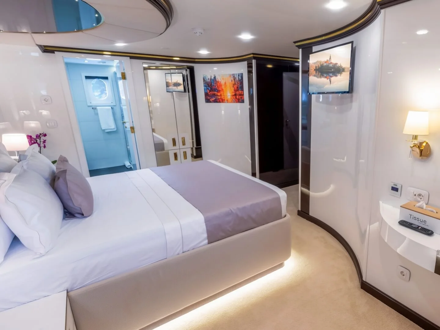 AURUM SKY | Custom 43.5 M - Photo 23