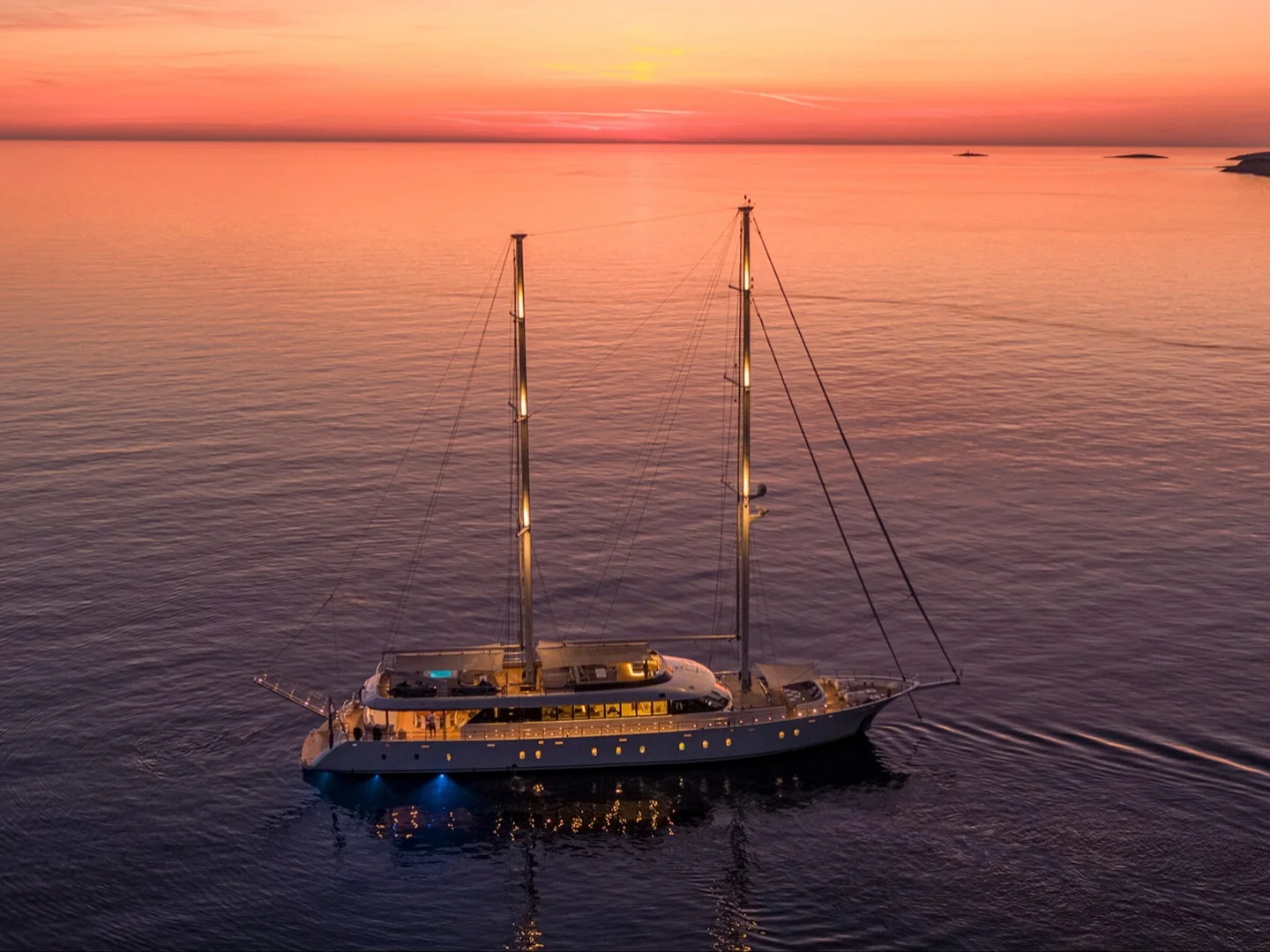 AURUM SKY | Custom 43.5 M - Photo 7