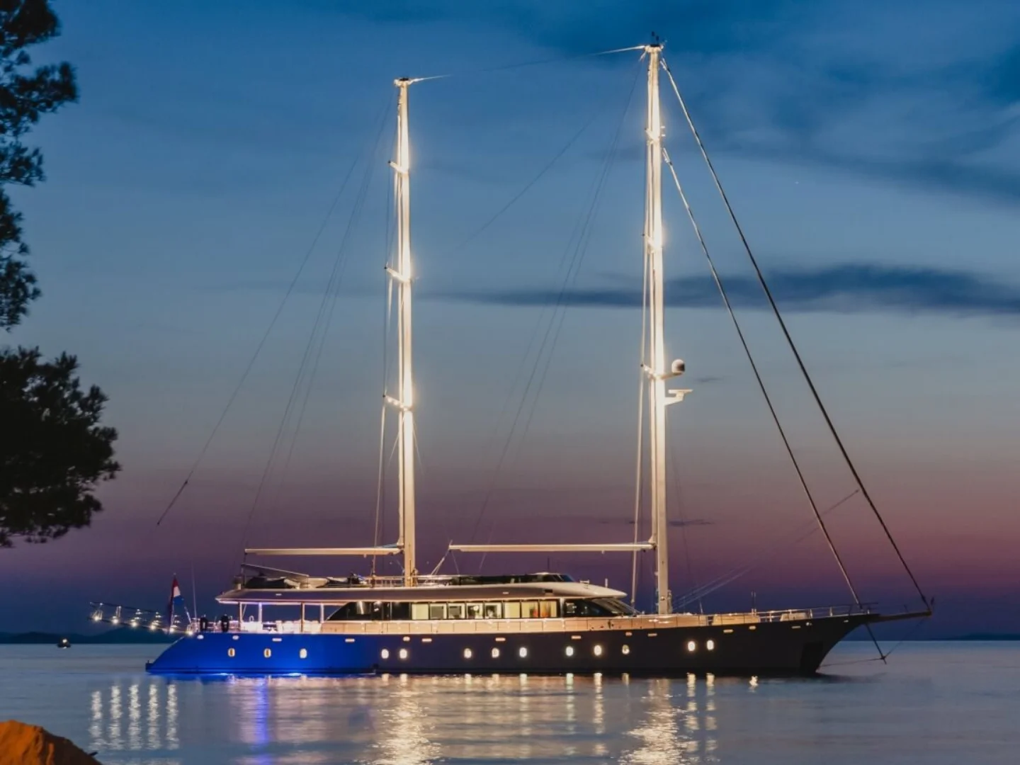 AURUM SKY | Custom 43.5 M - Photo 6
