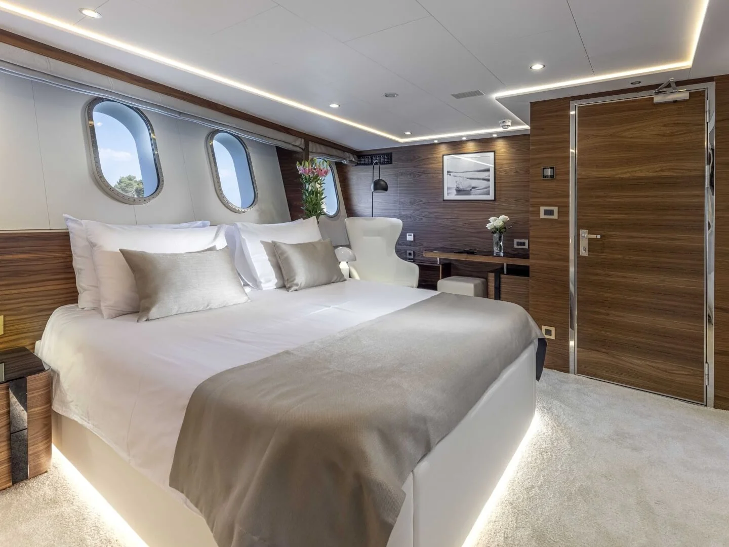 ANTHEA | Custom 52M - Photo 25
